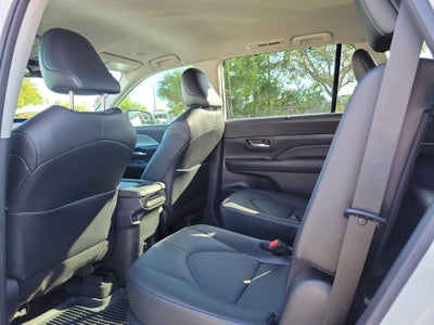 2024 Toyota Grand Highlander Hybrid XLE