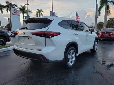 2020 Toyota Highlander LE