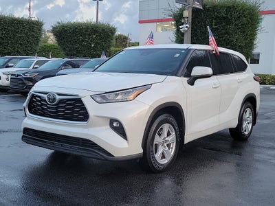 2020 Toyota Highlander LE