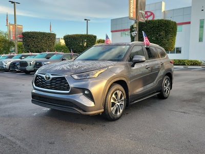 2023 Toyota Highlander XLE