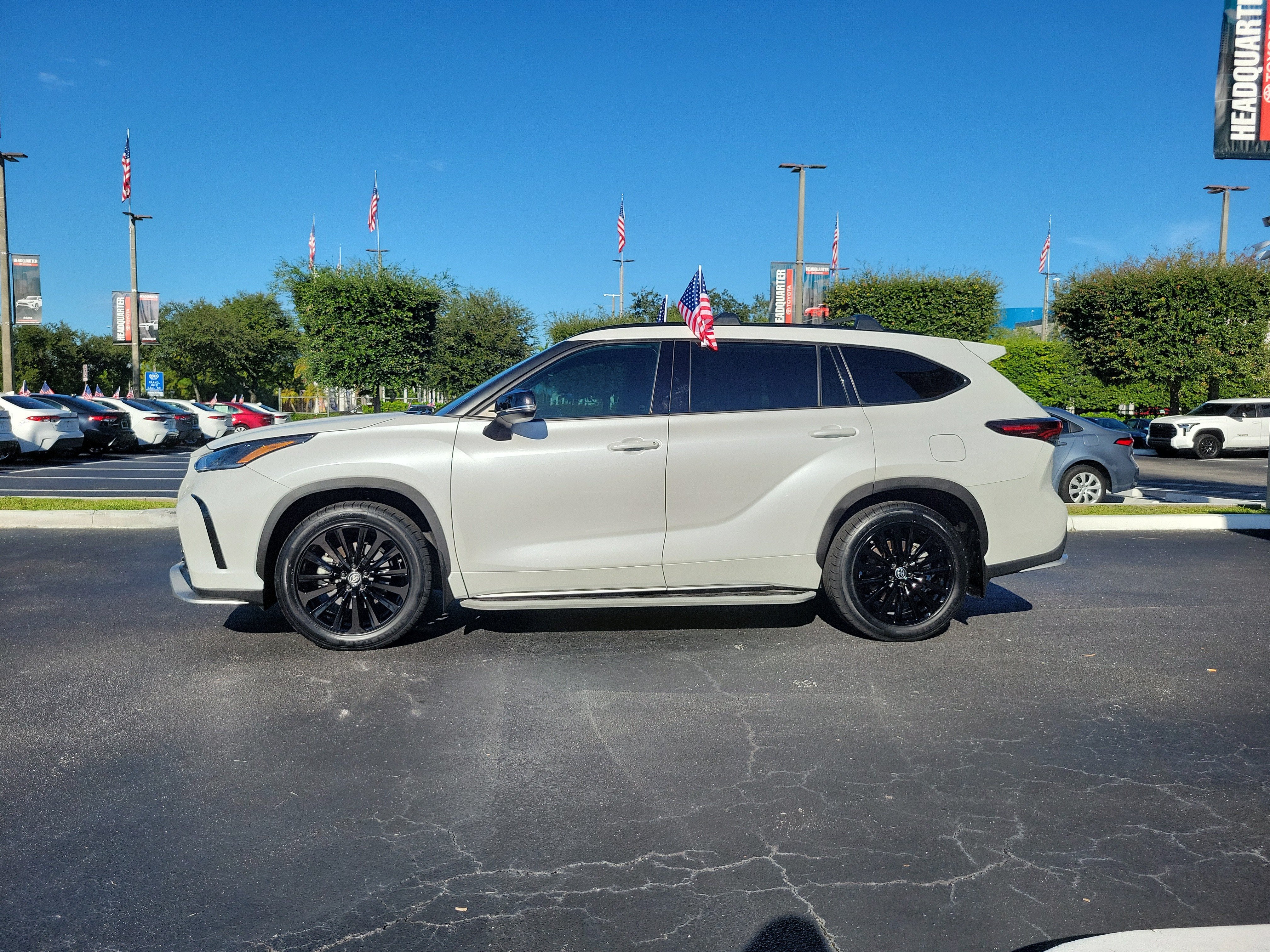 2024 Toyota Highlander XSE