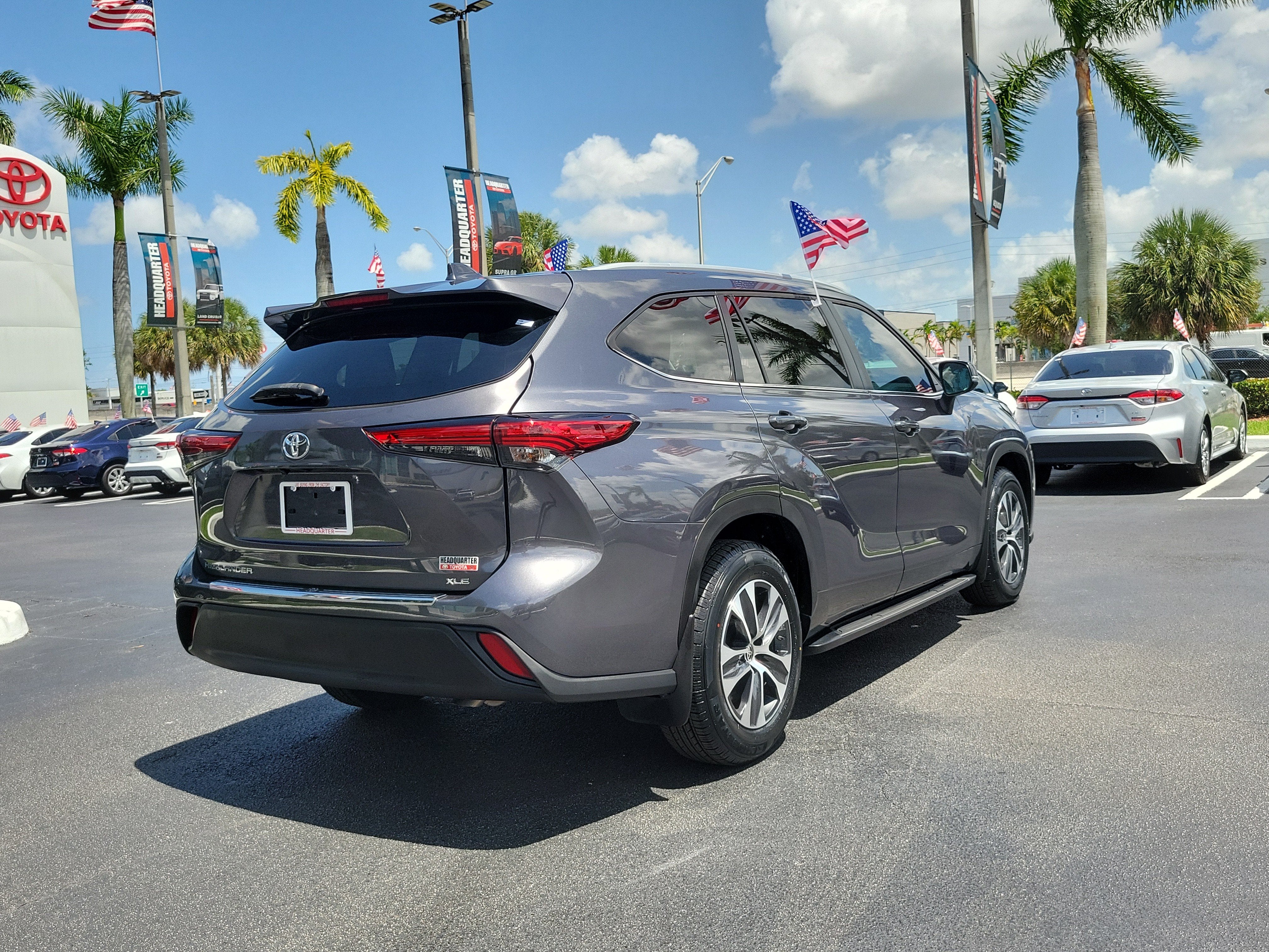 2023 Toyota Highlander LE