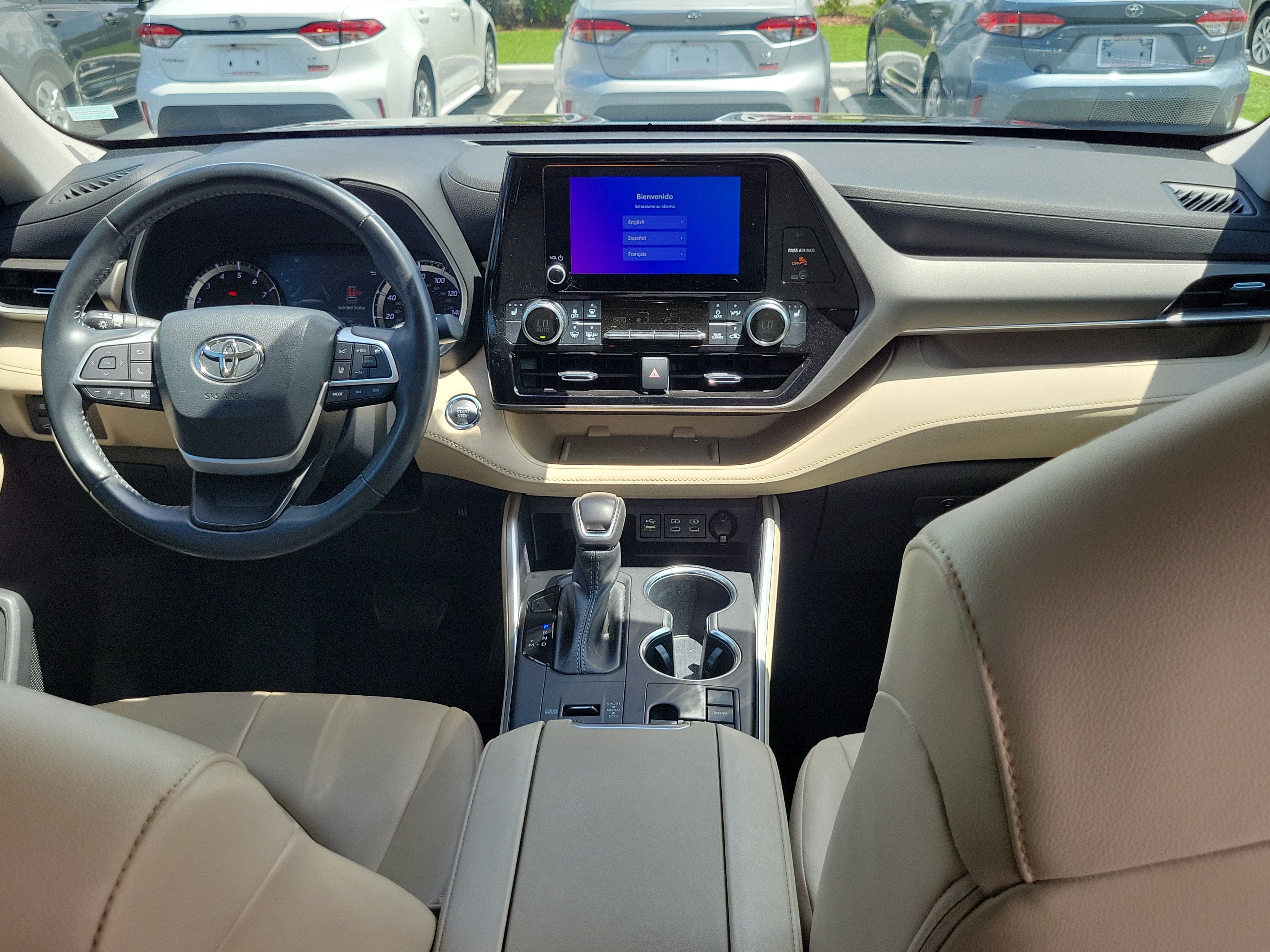 2023 Toyota Highlander LE