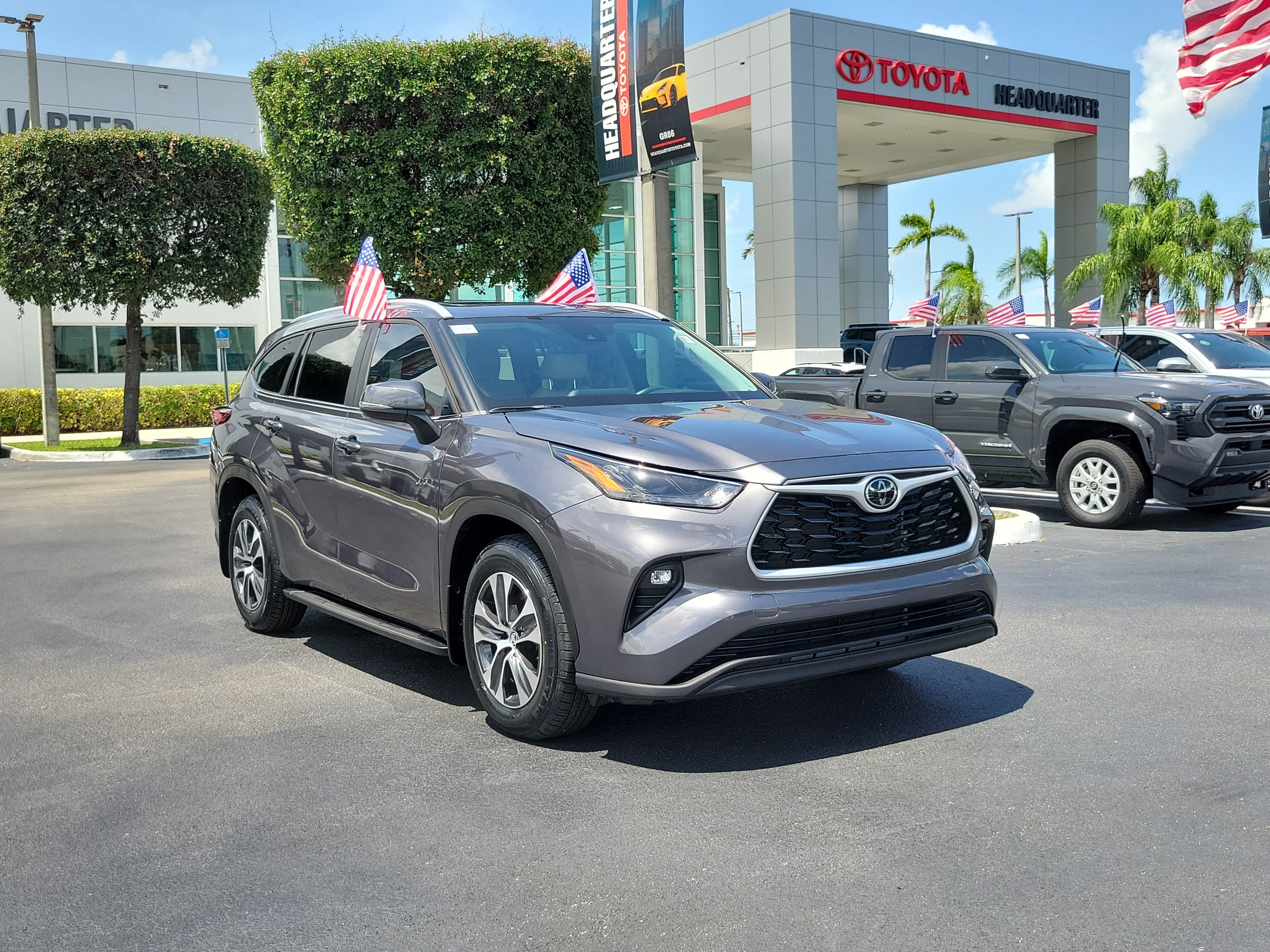 2023 Toyota Highlander LE