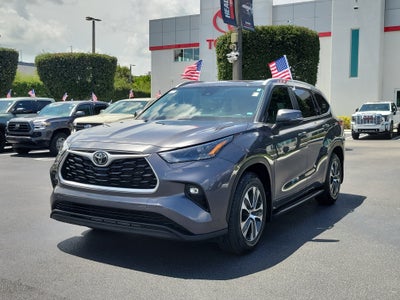 2023 Toyota Highlander LE