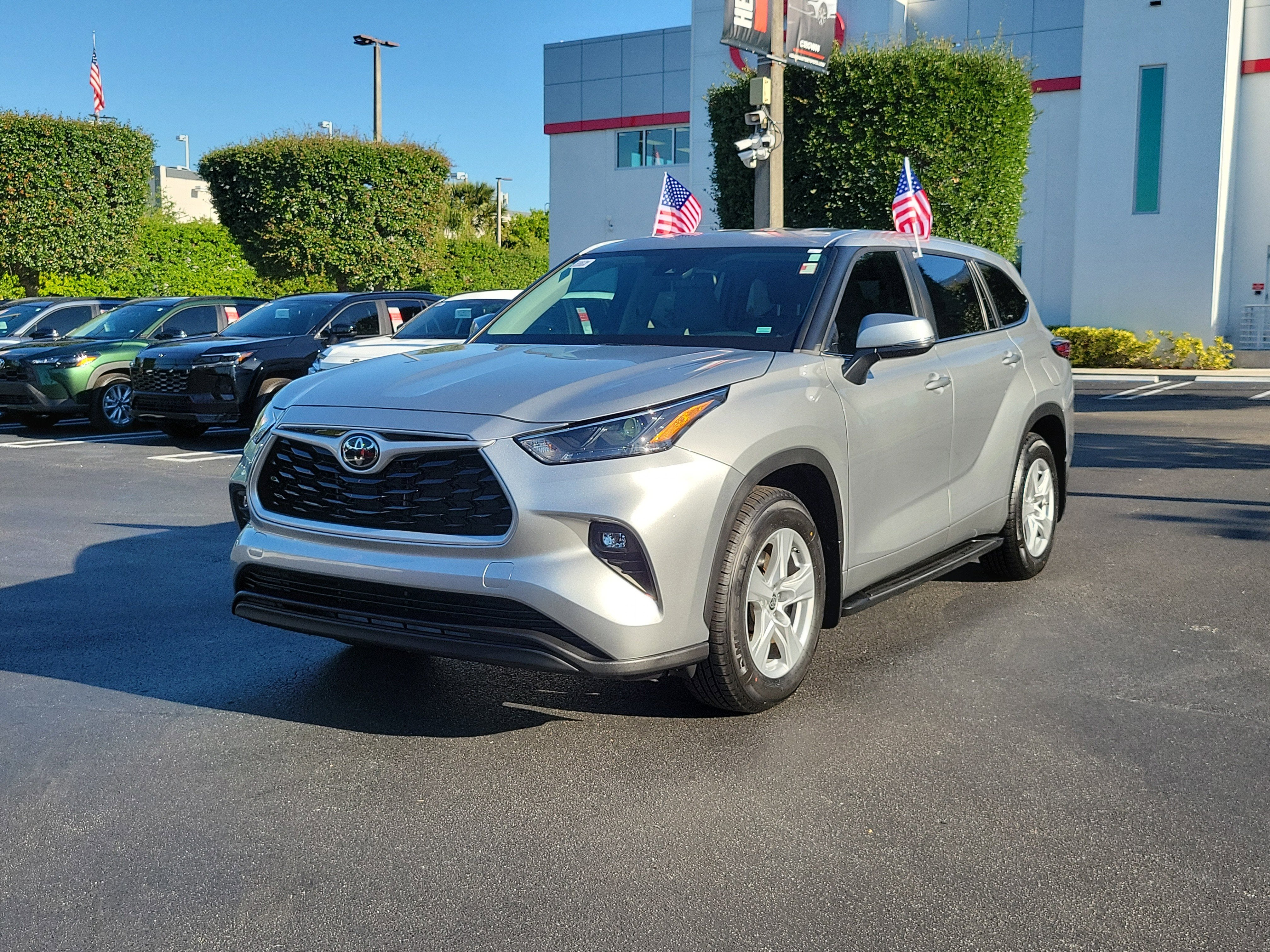 2023 Toyota Highlander LE