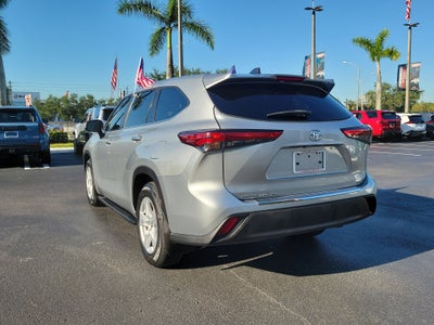 2023 Toyota Highlander LE