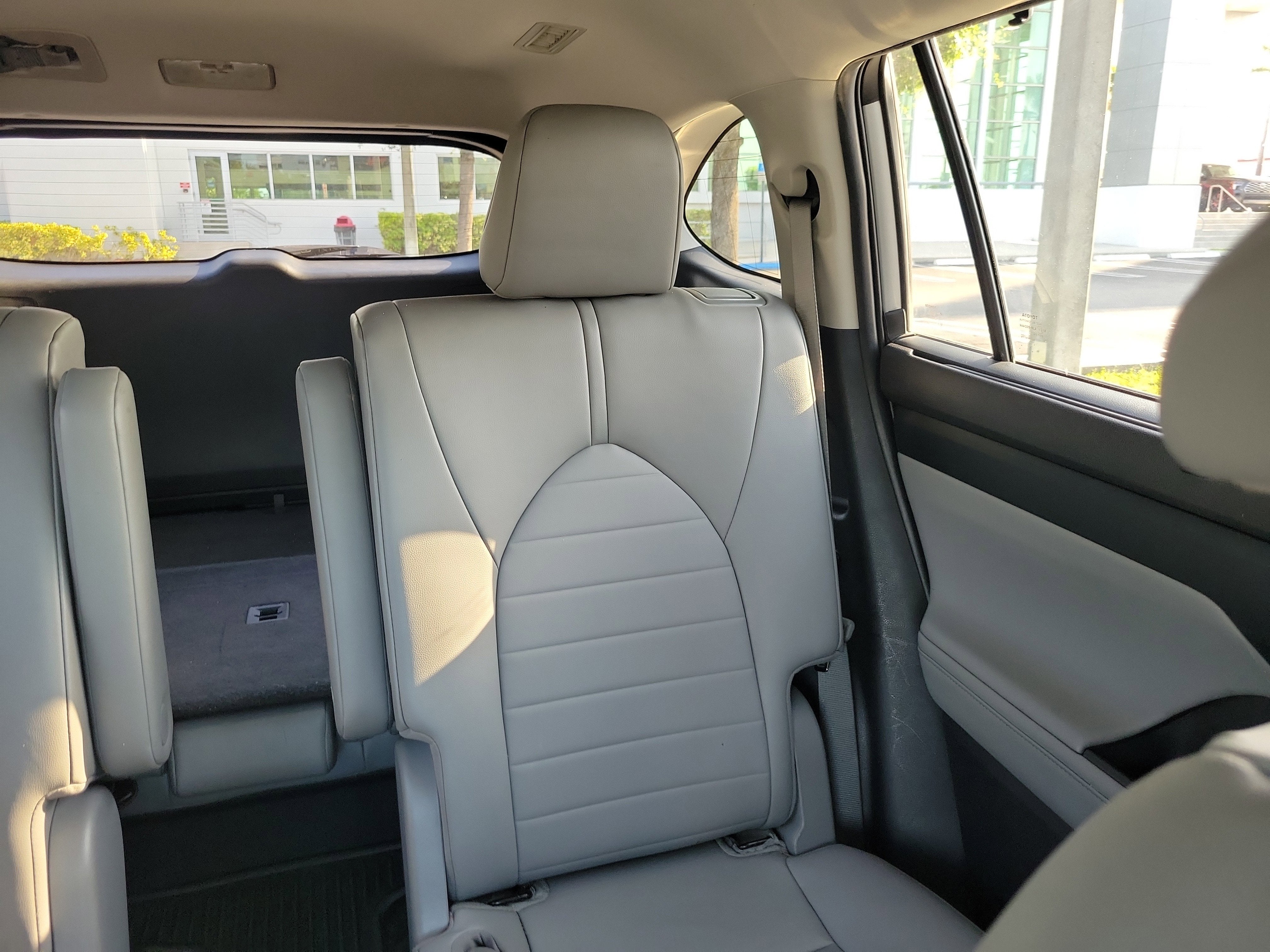2023 Toyota Highlander Base