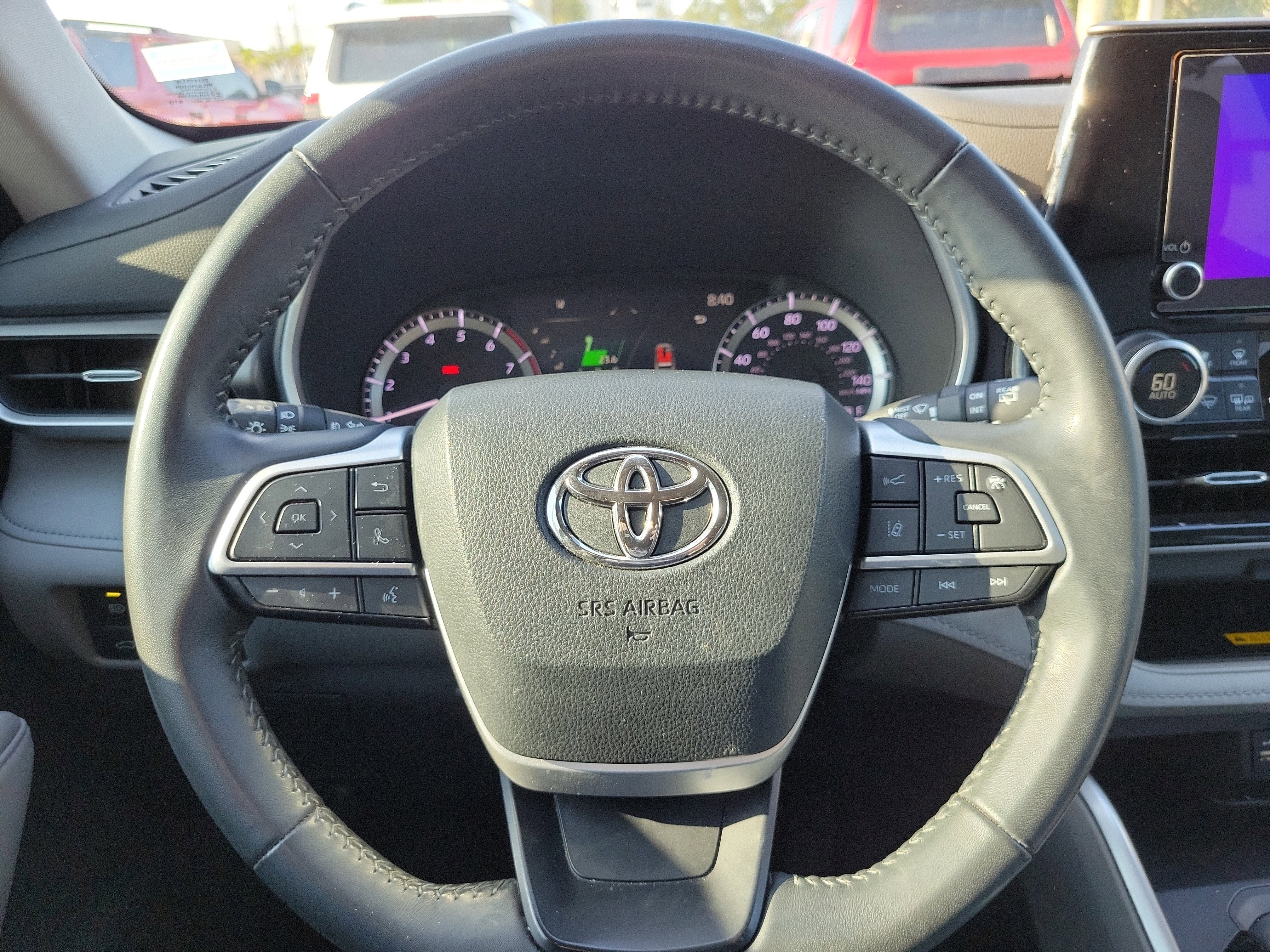 2023 Toyota Highlander Base