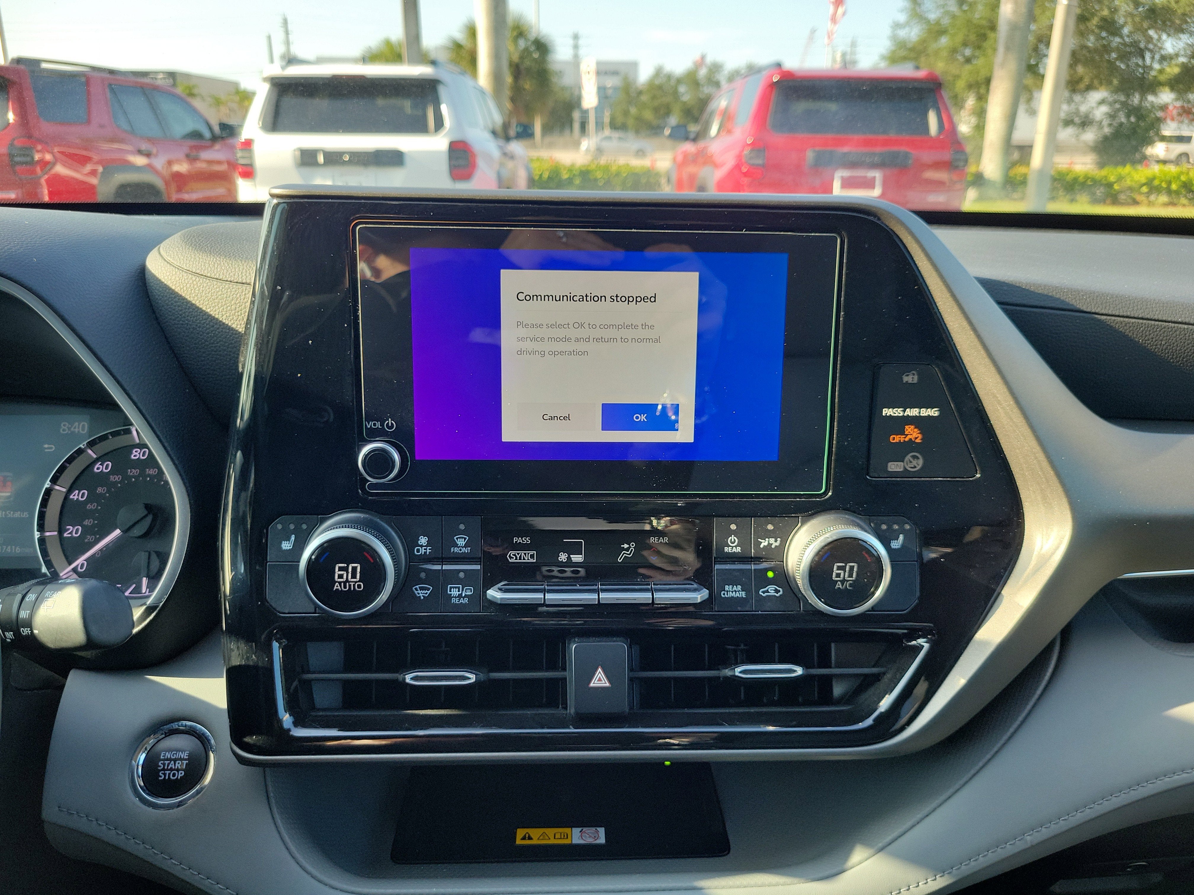 2023 Toyota Highlander Base