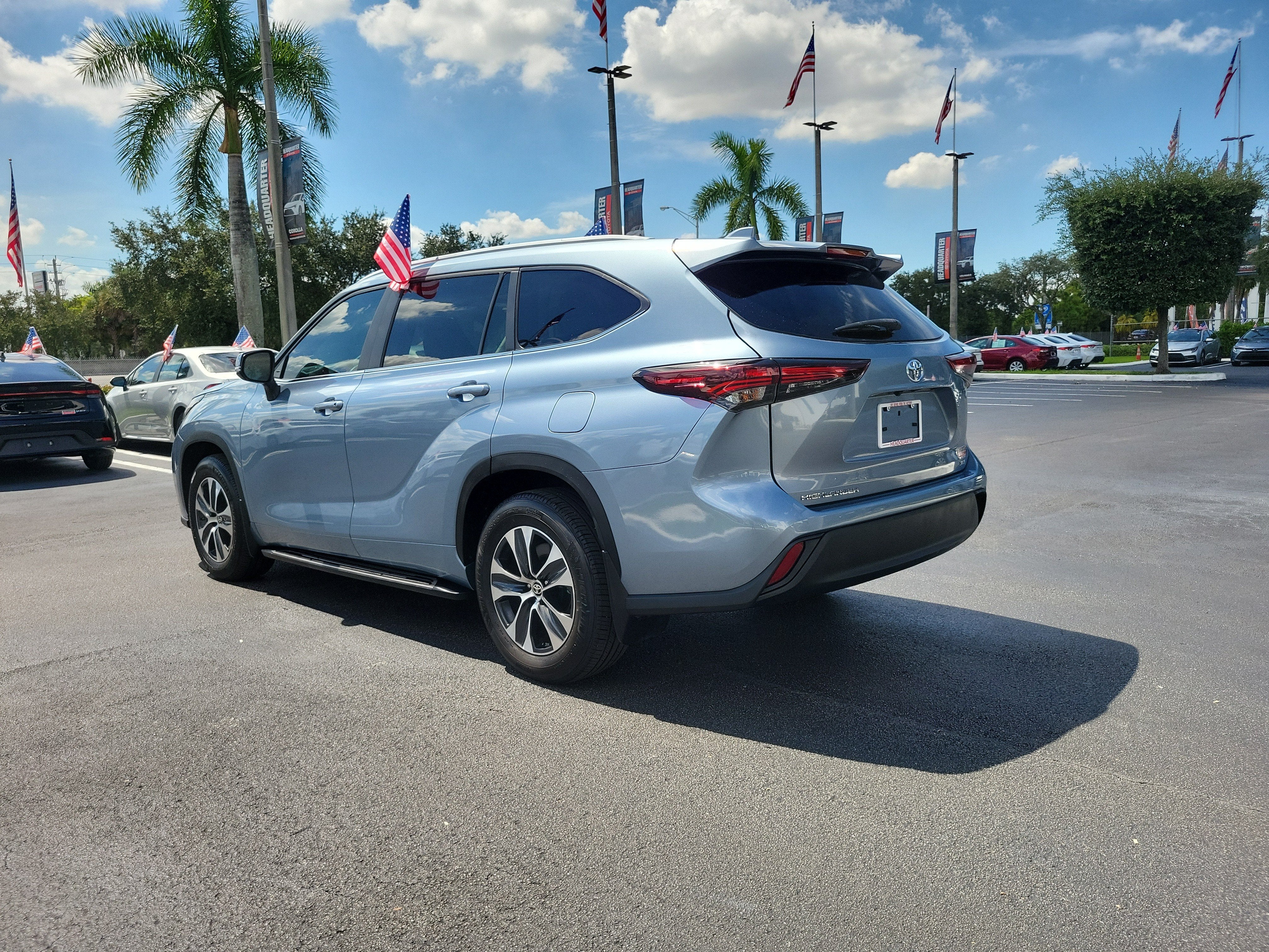 2024 Toyota Highlander LE