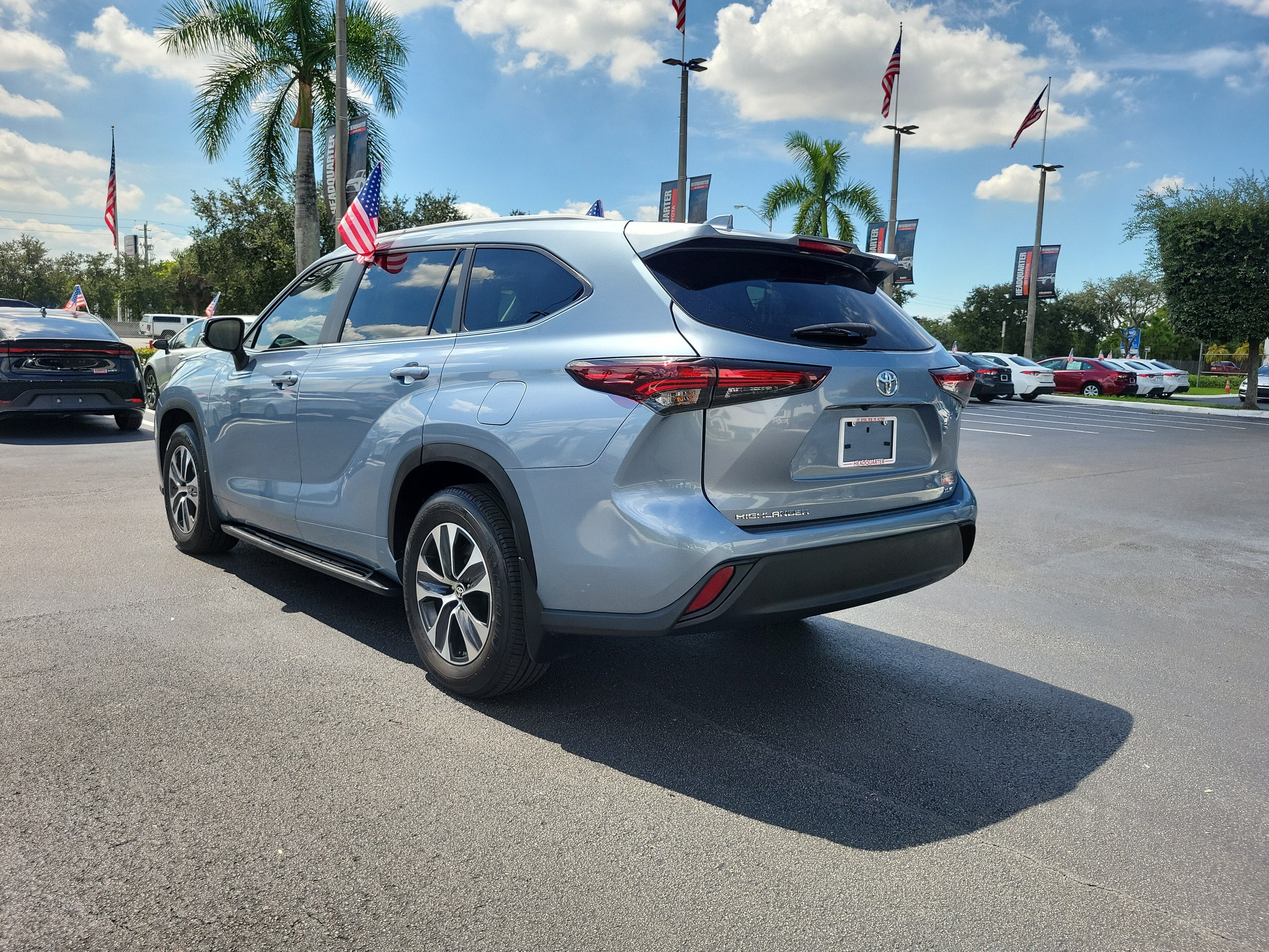 2024 Toyota Highlander LE