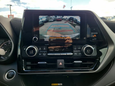 2024 Toyota Highlander LE