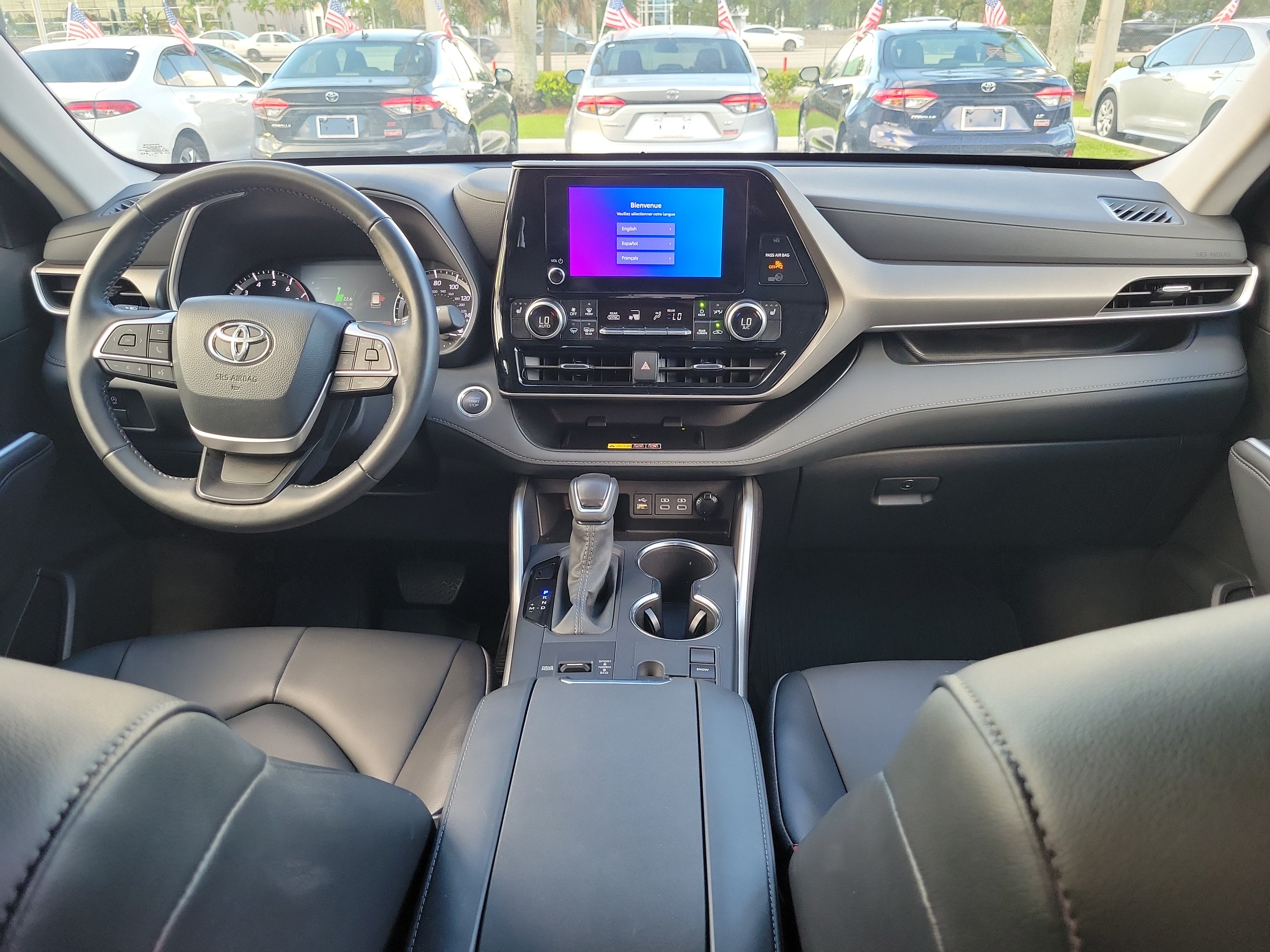 2025 Toyota Highlander XLE