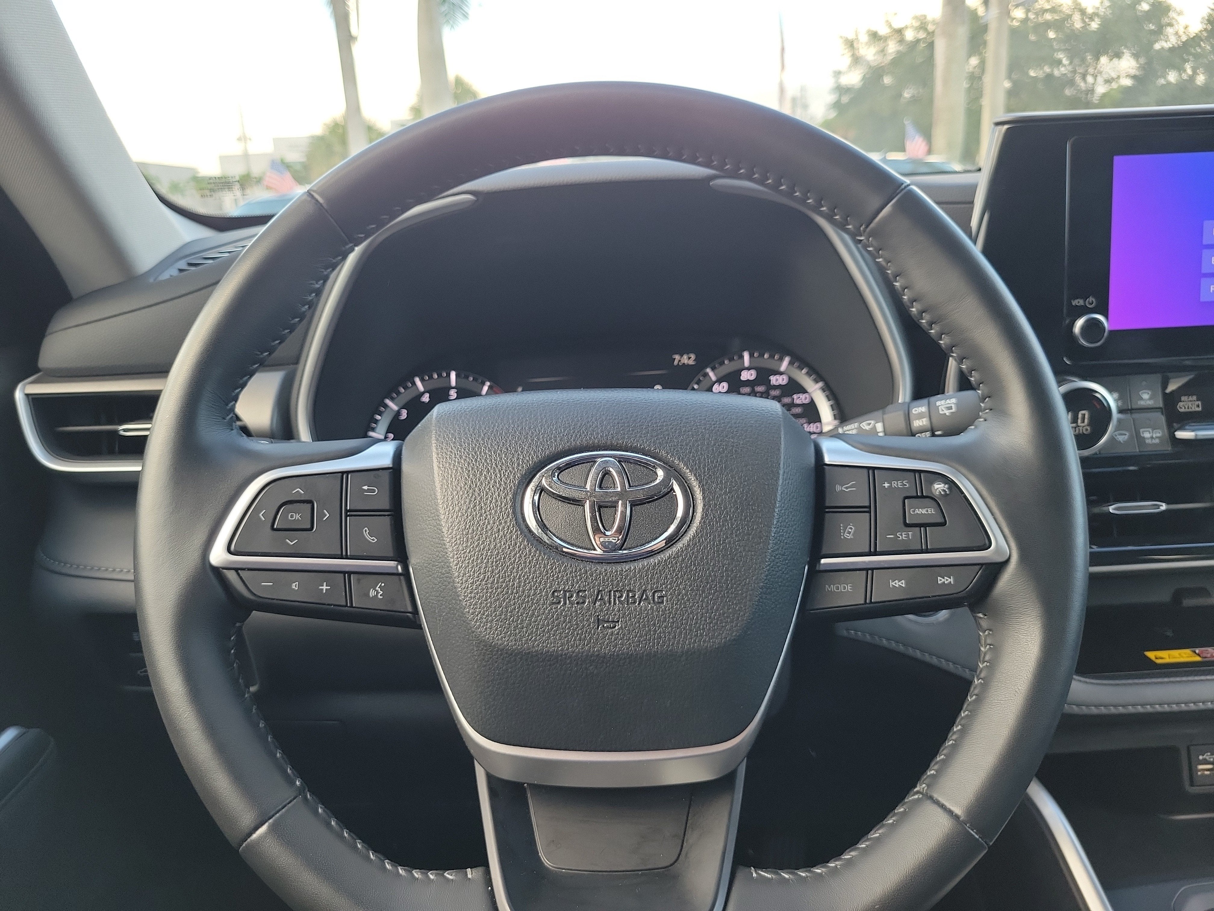 2025 Toyota Highlander XLE