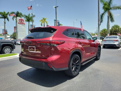 2023 Toyota Highlander Base