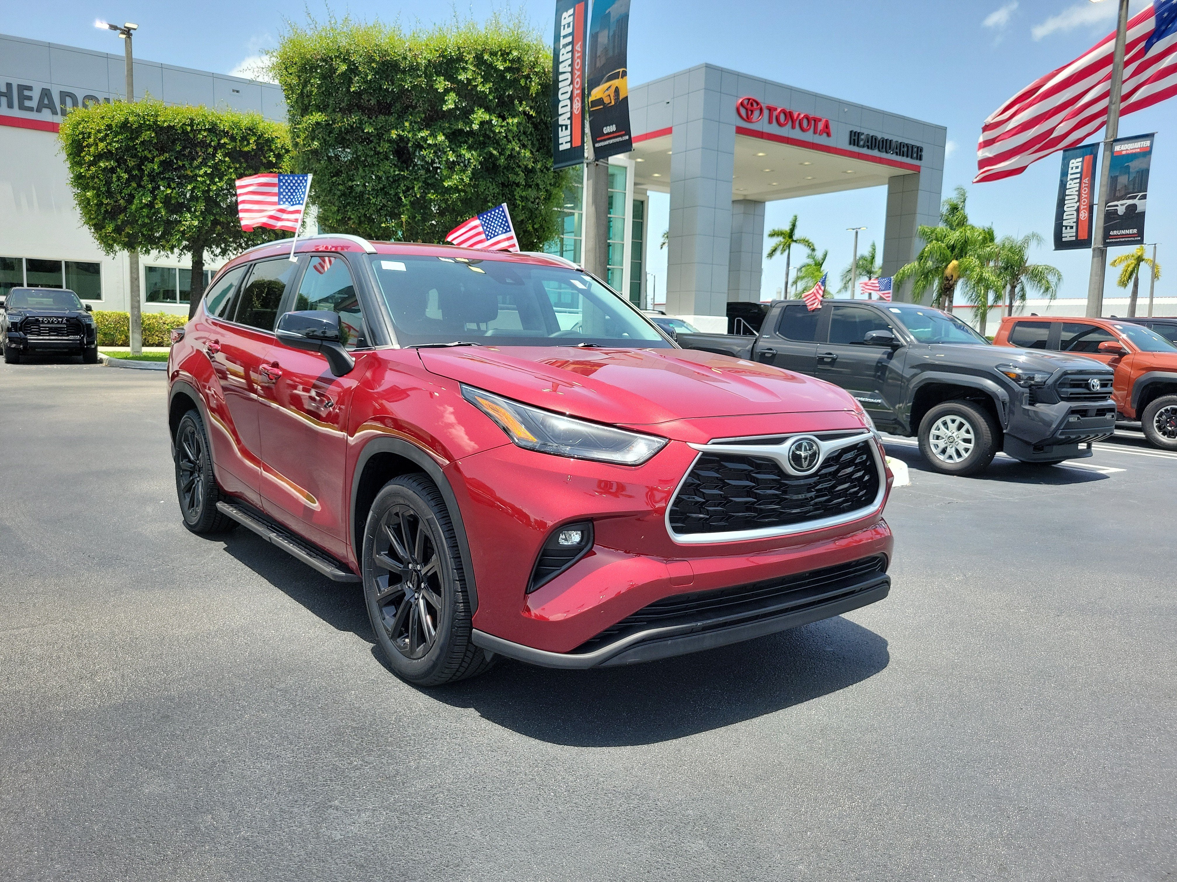 2023 Toyota Highlander Base