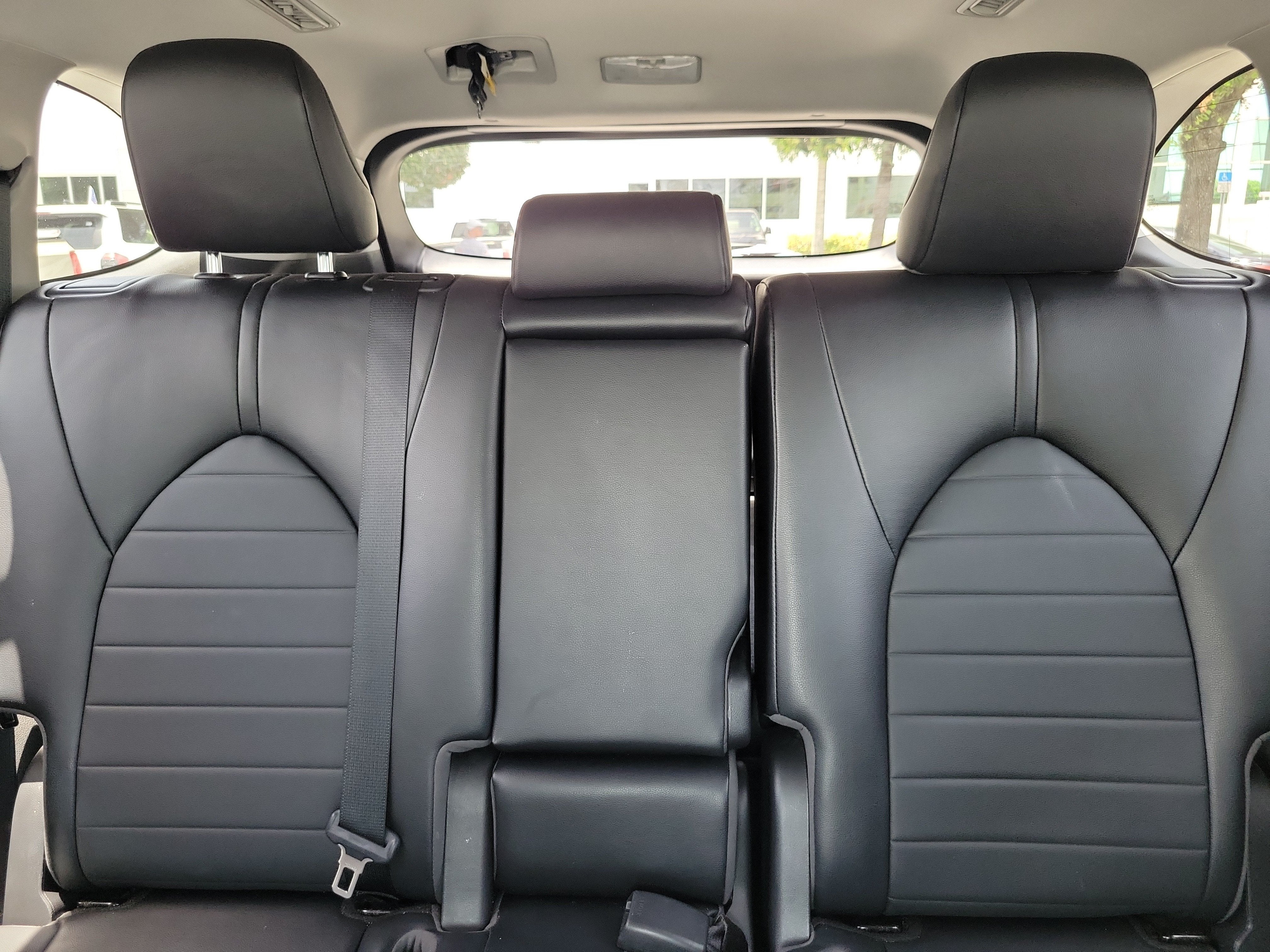 2023 Toyota Highlander Base