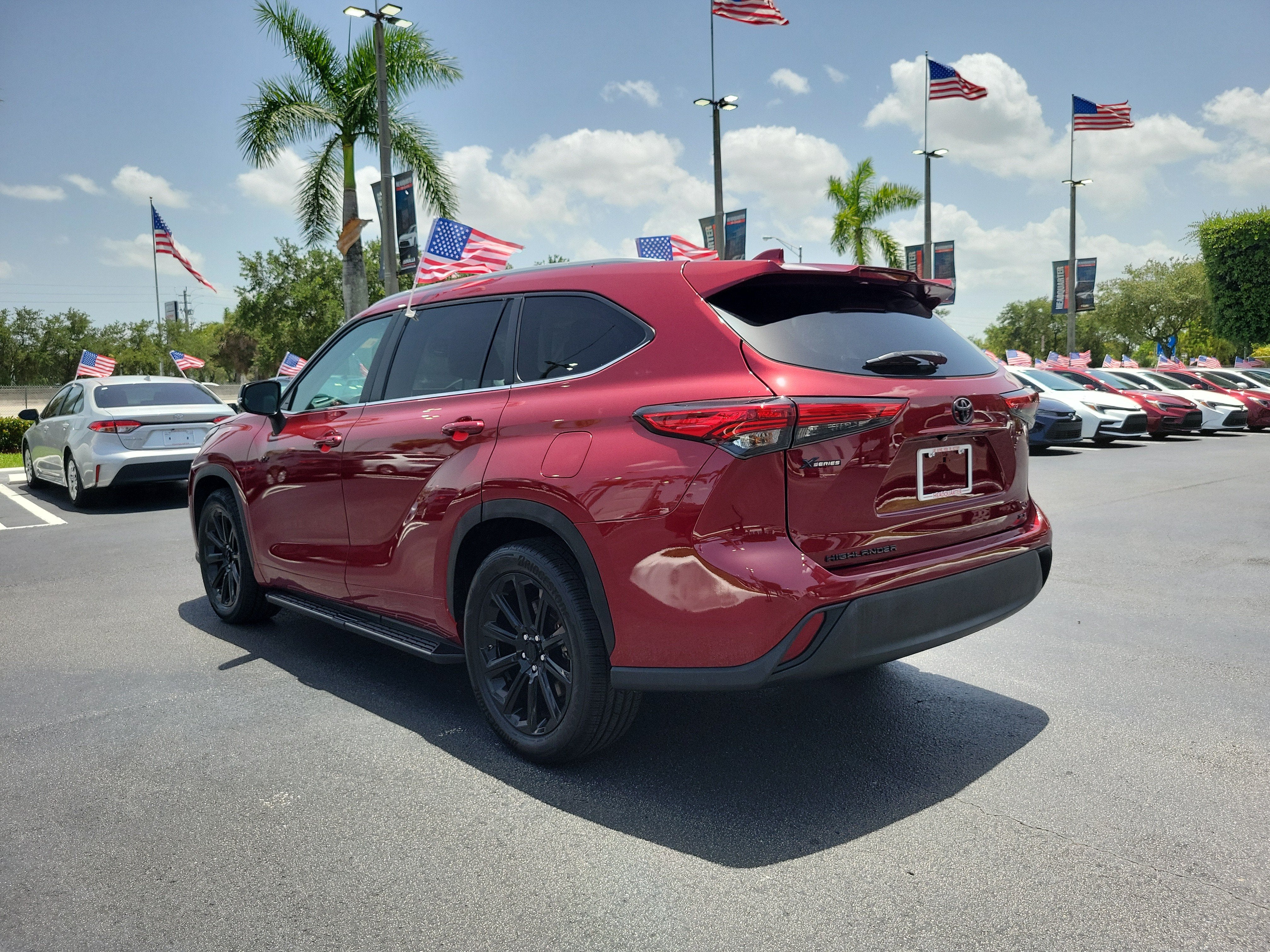 2023 Toyota Highlander Base