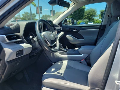 2023 Toyota Highlander XLE