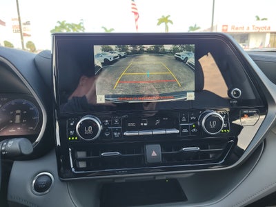 2025 Toyota Highlander LE