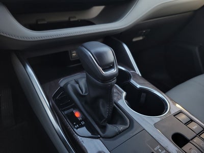 2025 Toyota Highlander LE