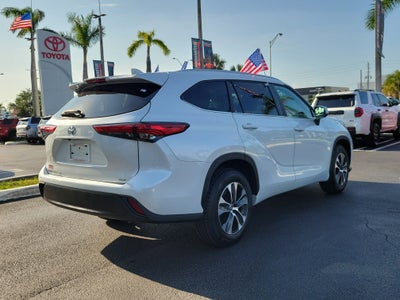 2023 Toyota Highlander LE