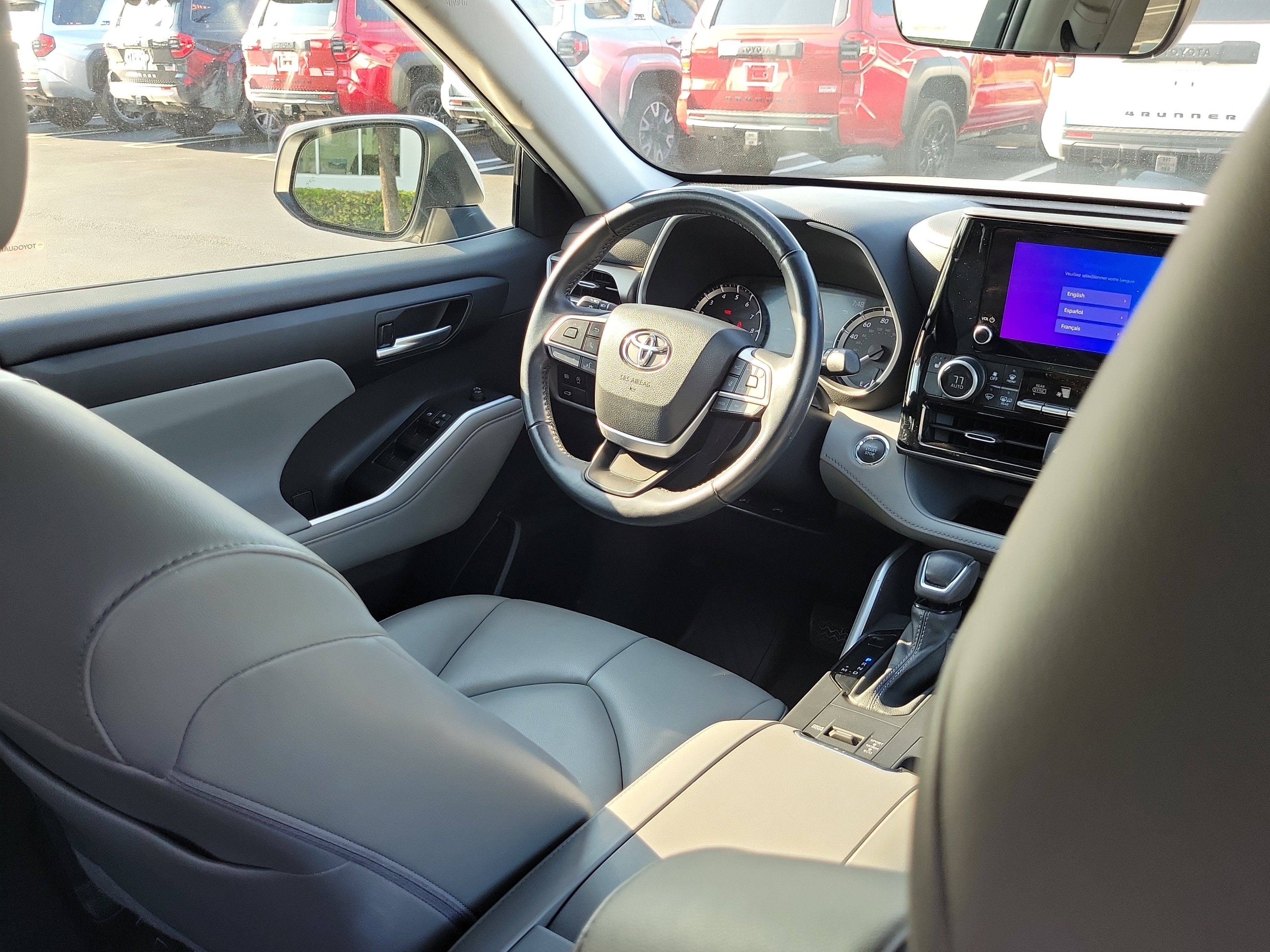 2023 Toyota Highlander LE
