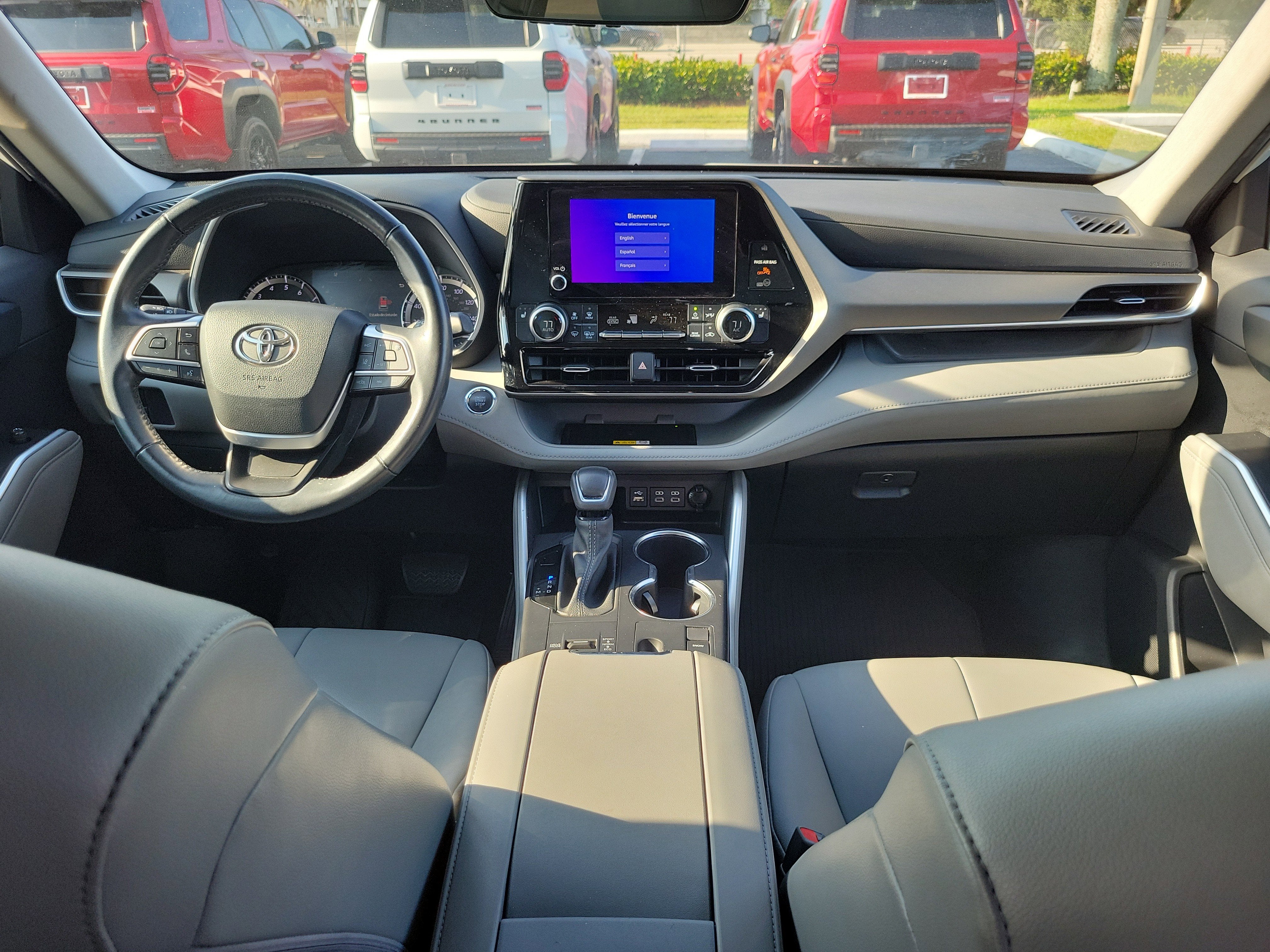 2023 Toyota Highlander LE