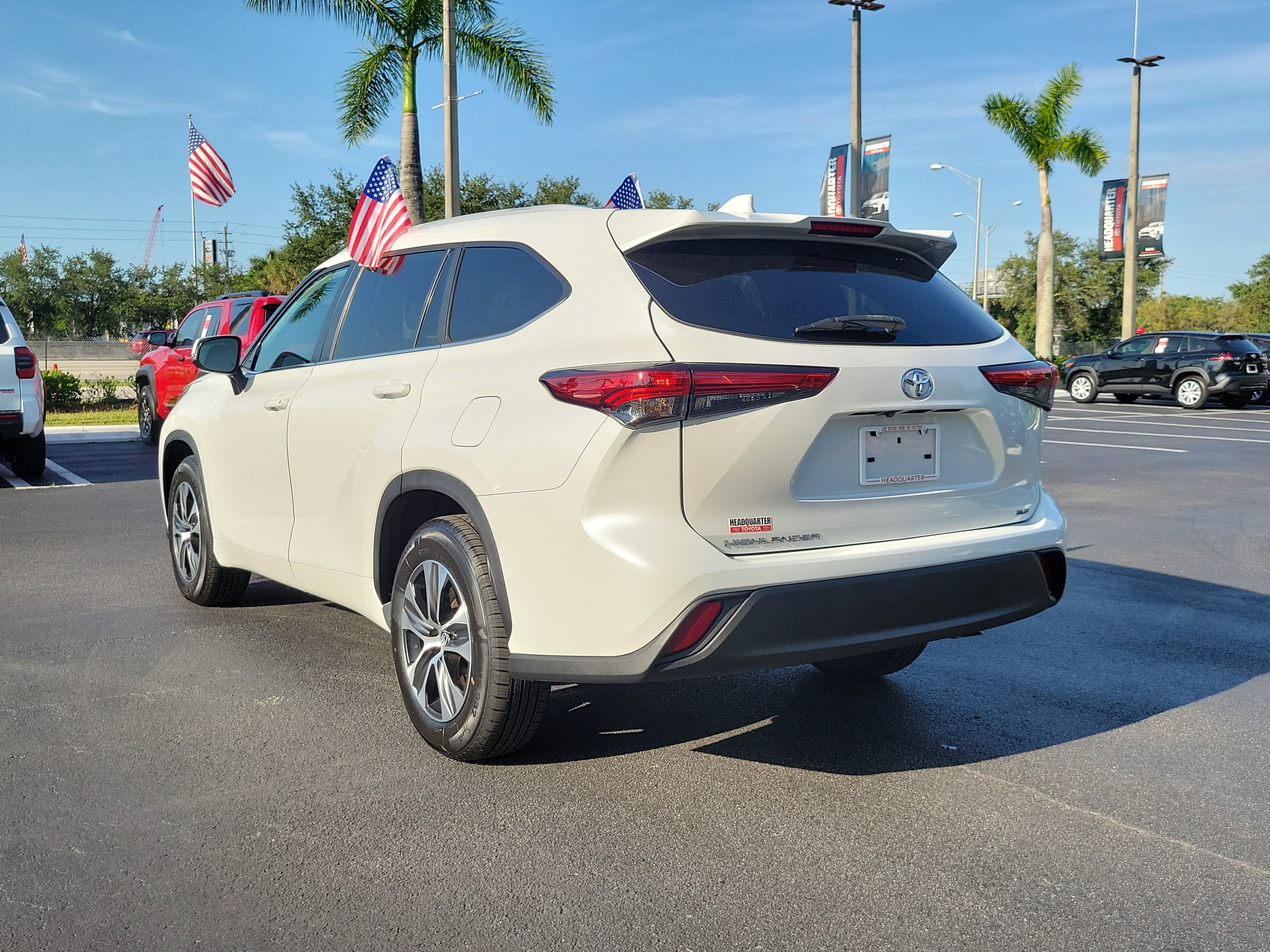 2023 Toyota Highlander LE