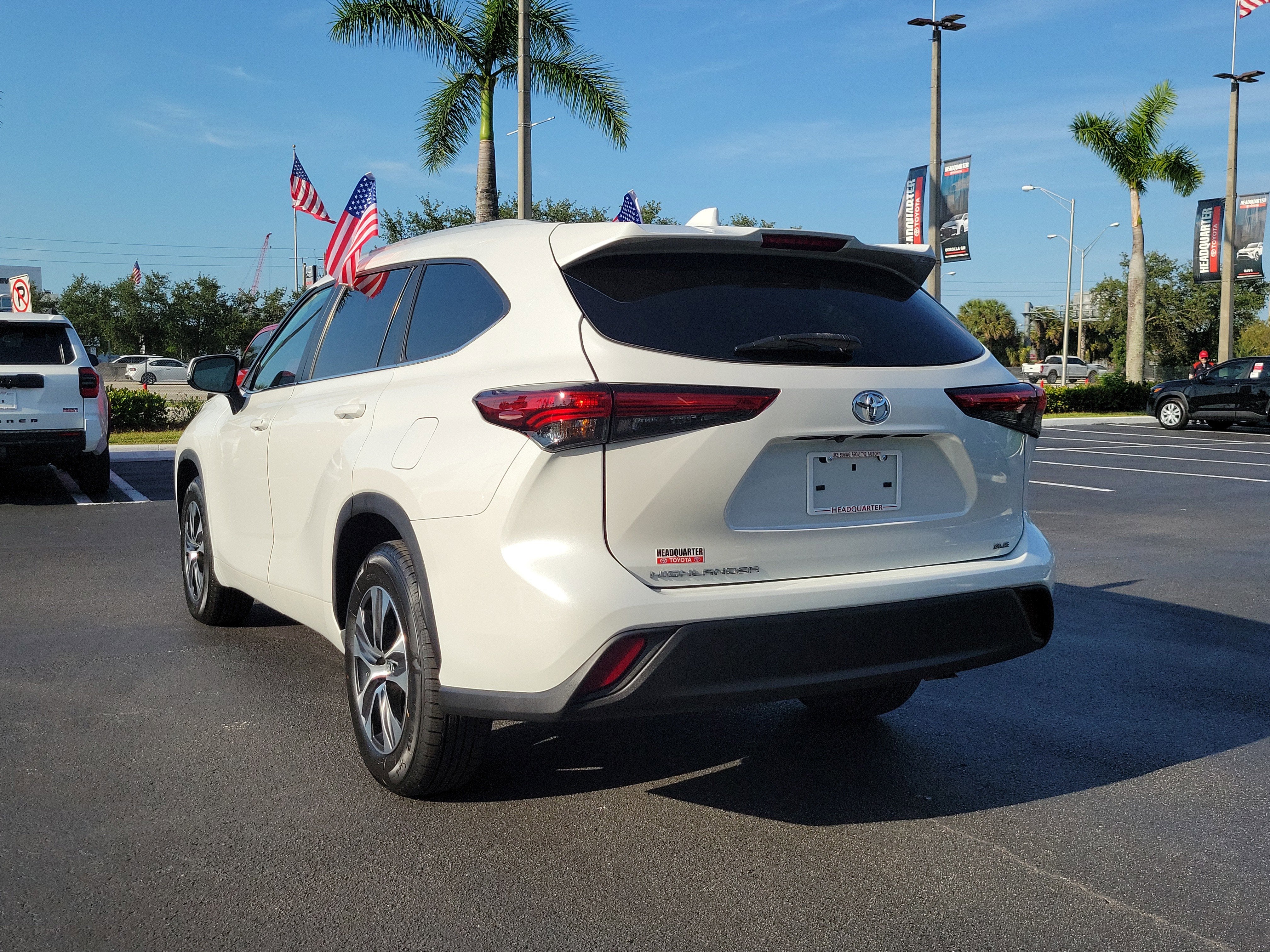 2023 Toyota Highlander LE