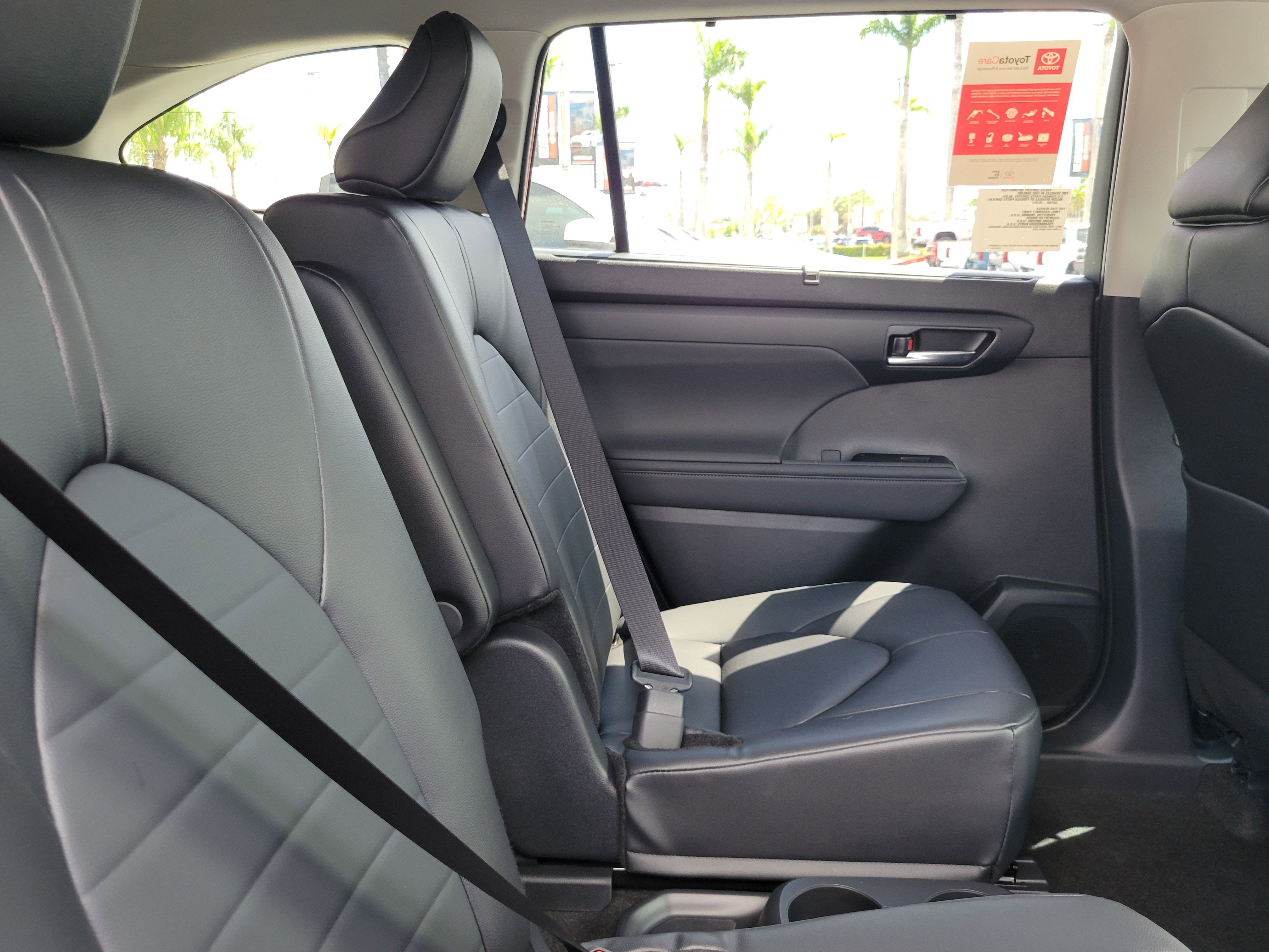 2026 Toyota Highlander Base