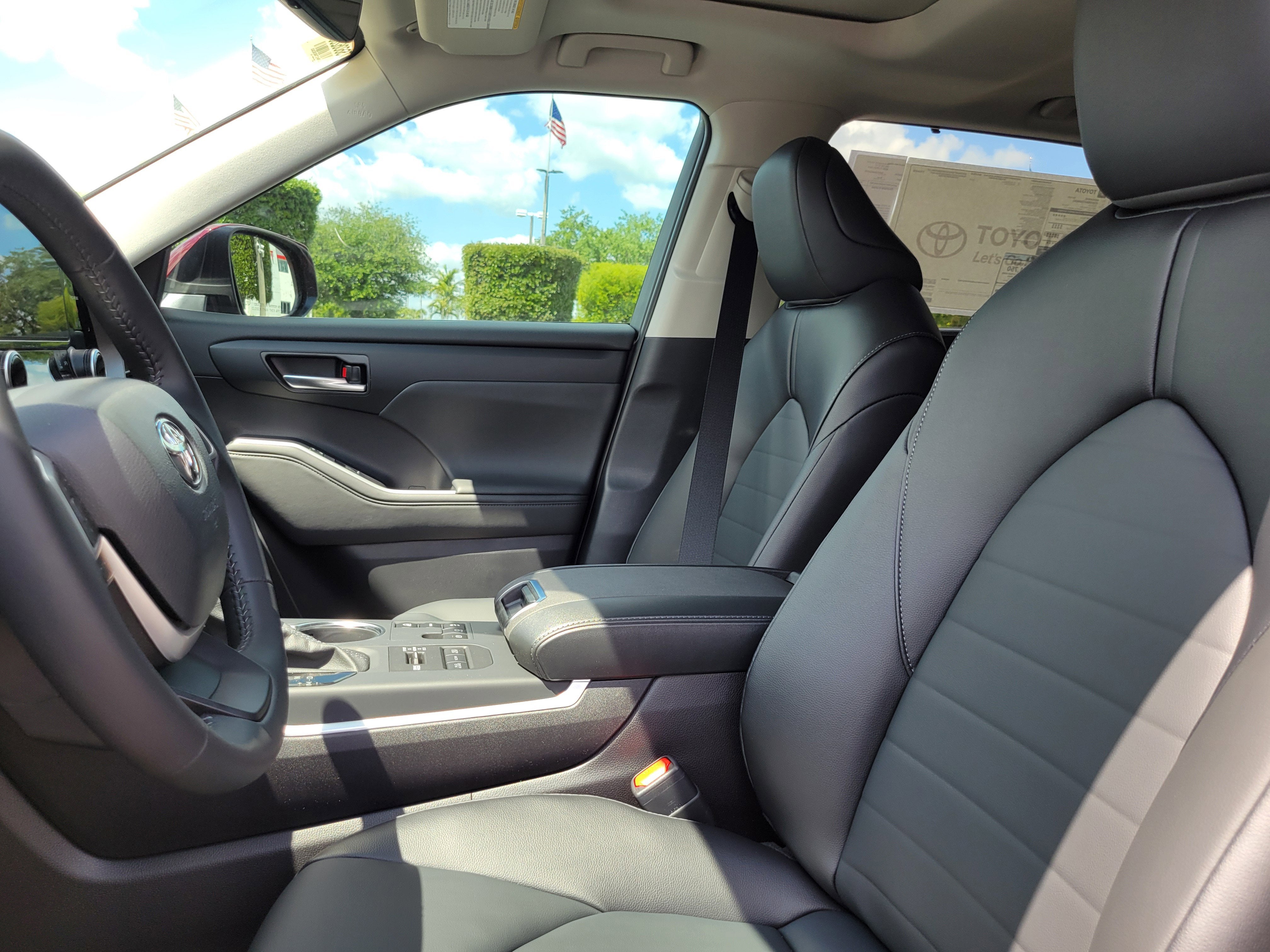 2026 Toyota Highlander Base