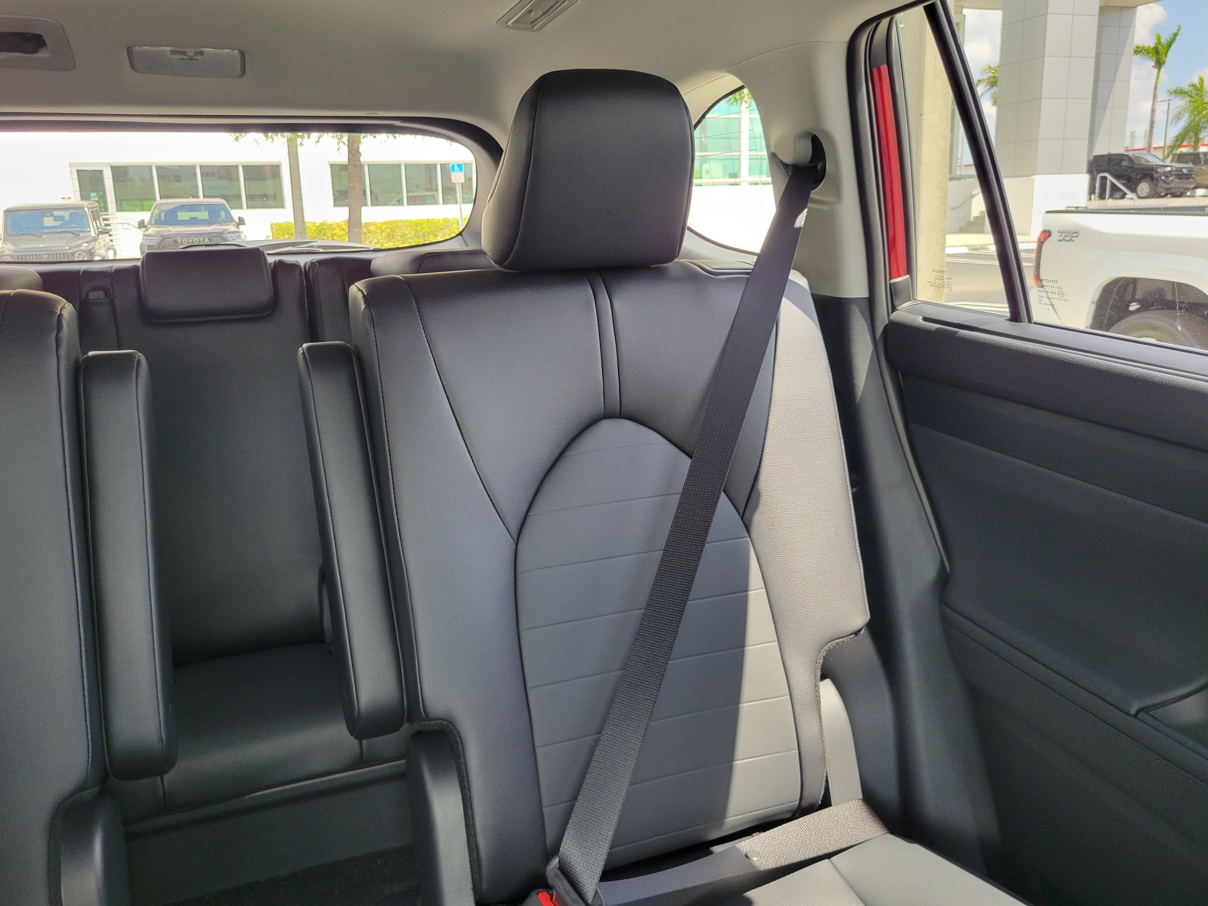 2026 Toyota Highlander Base