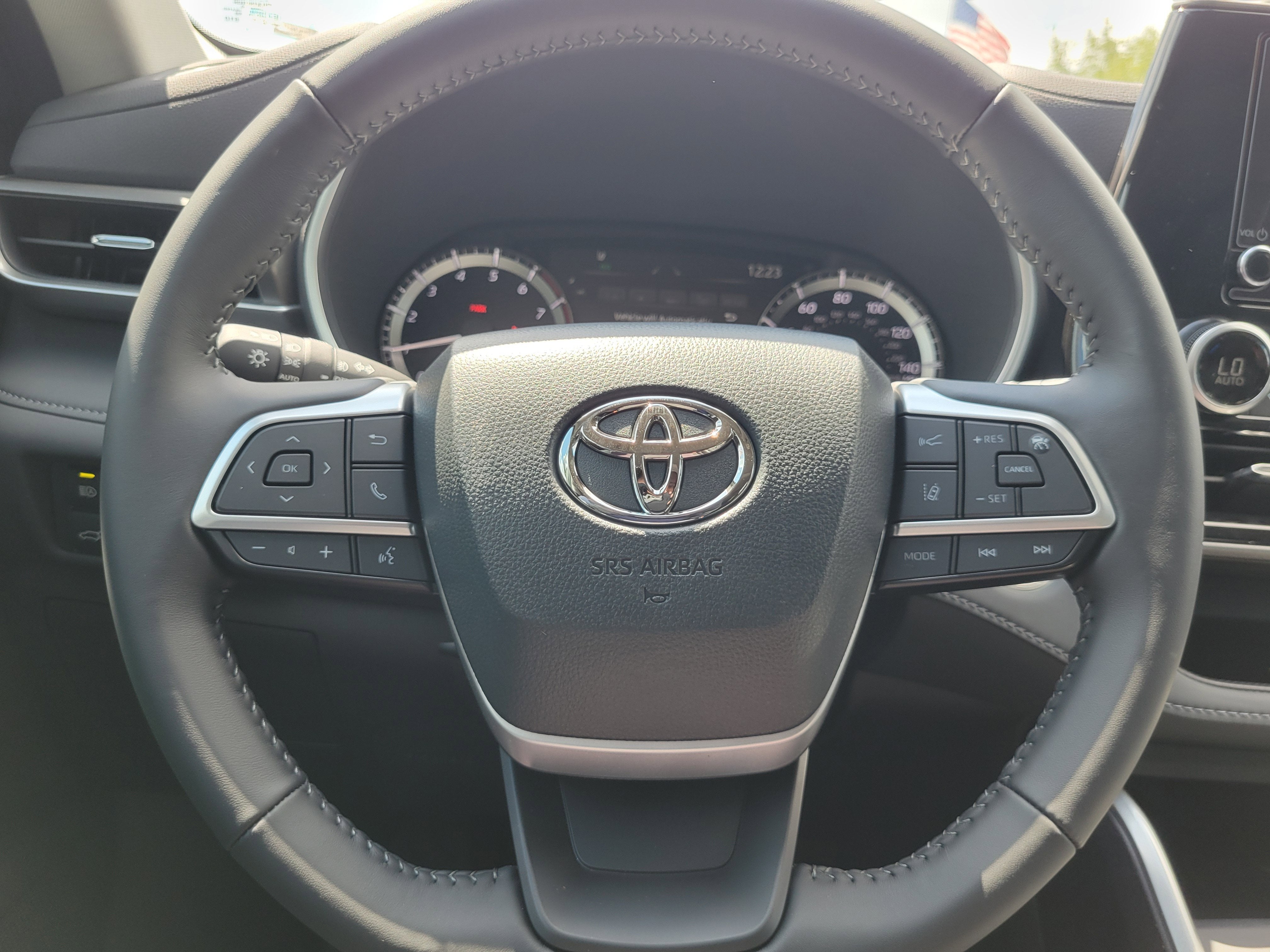 2026 Toyota Highlander Base
