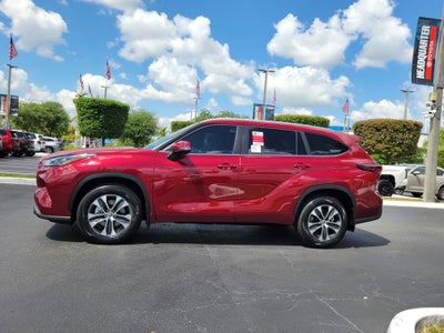 2026 Toyota Highlander Base