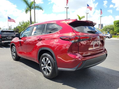 2026 Toyota Highlander Base