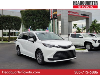 2026 Toyota Sienna LE