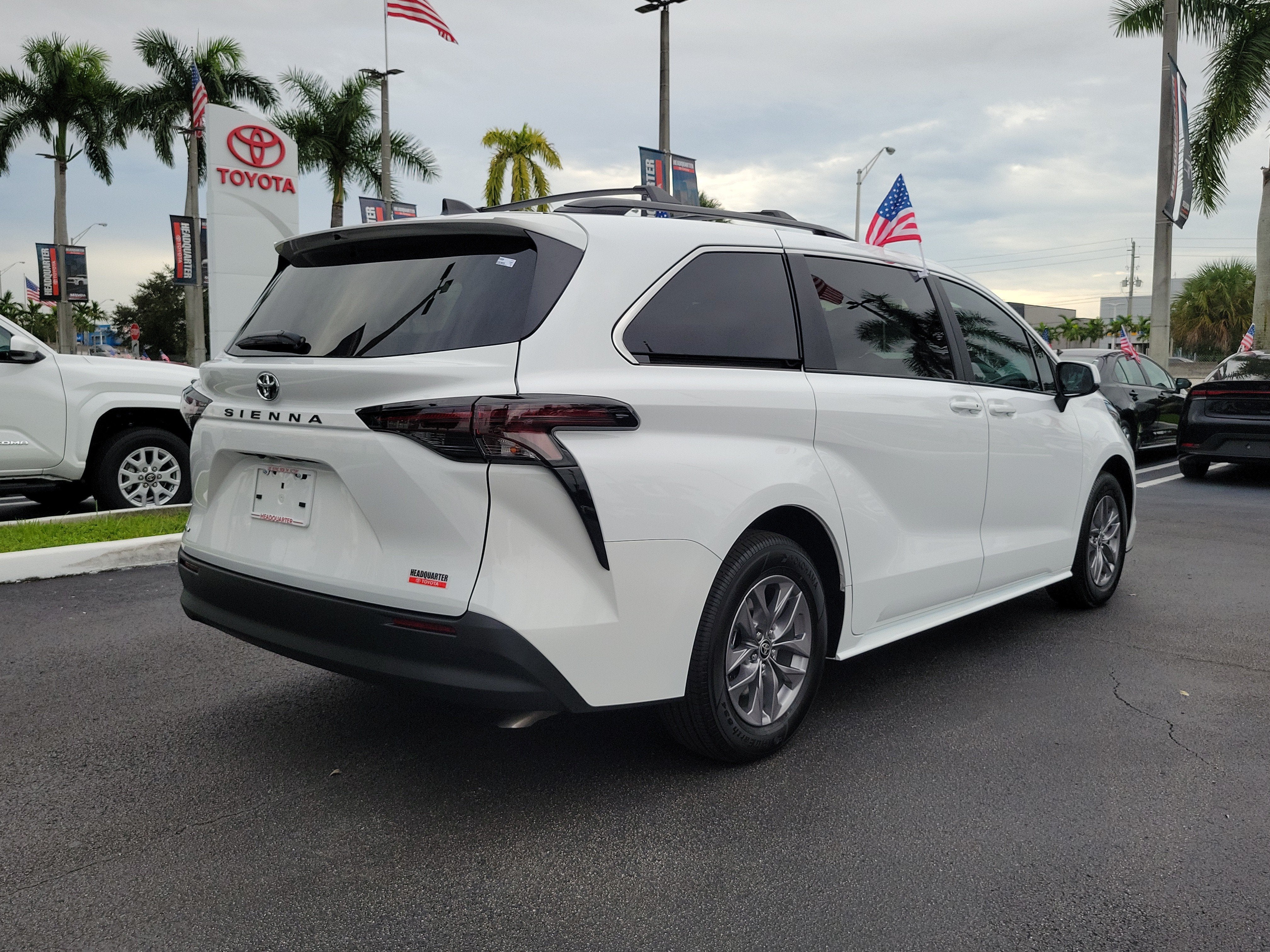 2026 Toyota Sienna LE