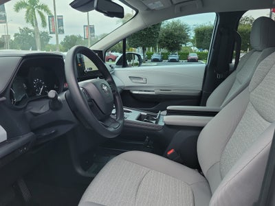 2026 Toyota Sienna LE