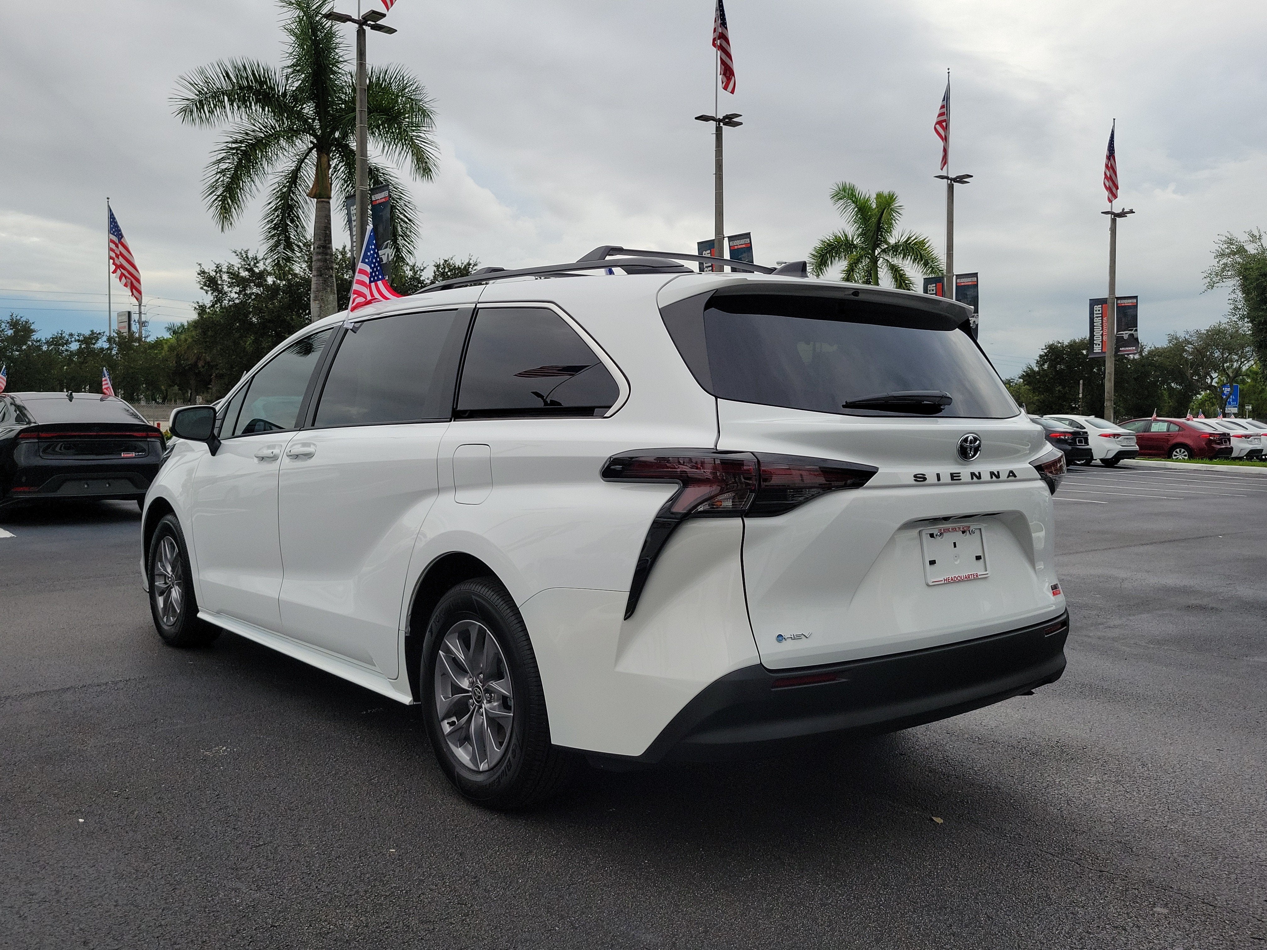 2026 Toyota Sienna LE