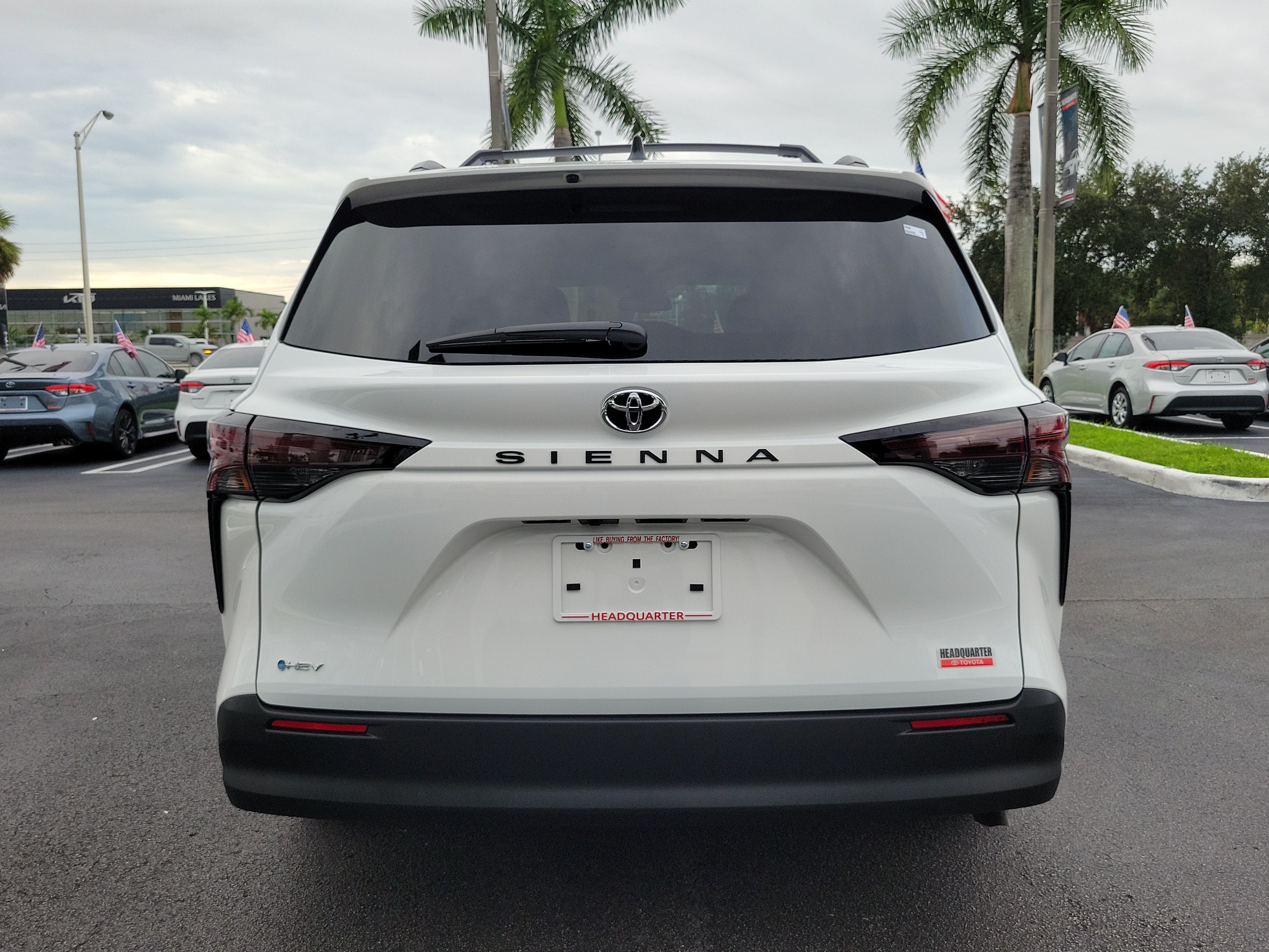2026 Toyota Sienna LE