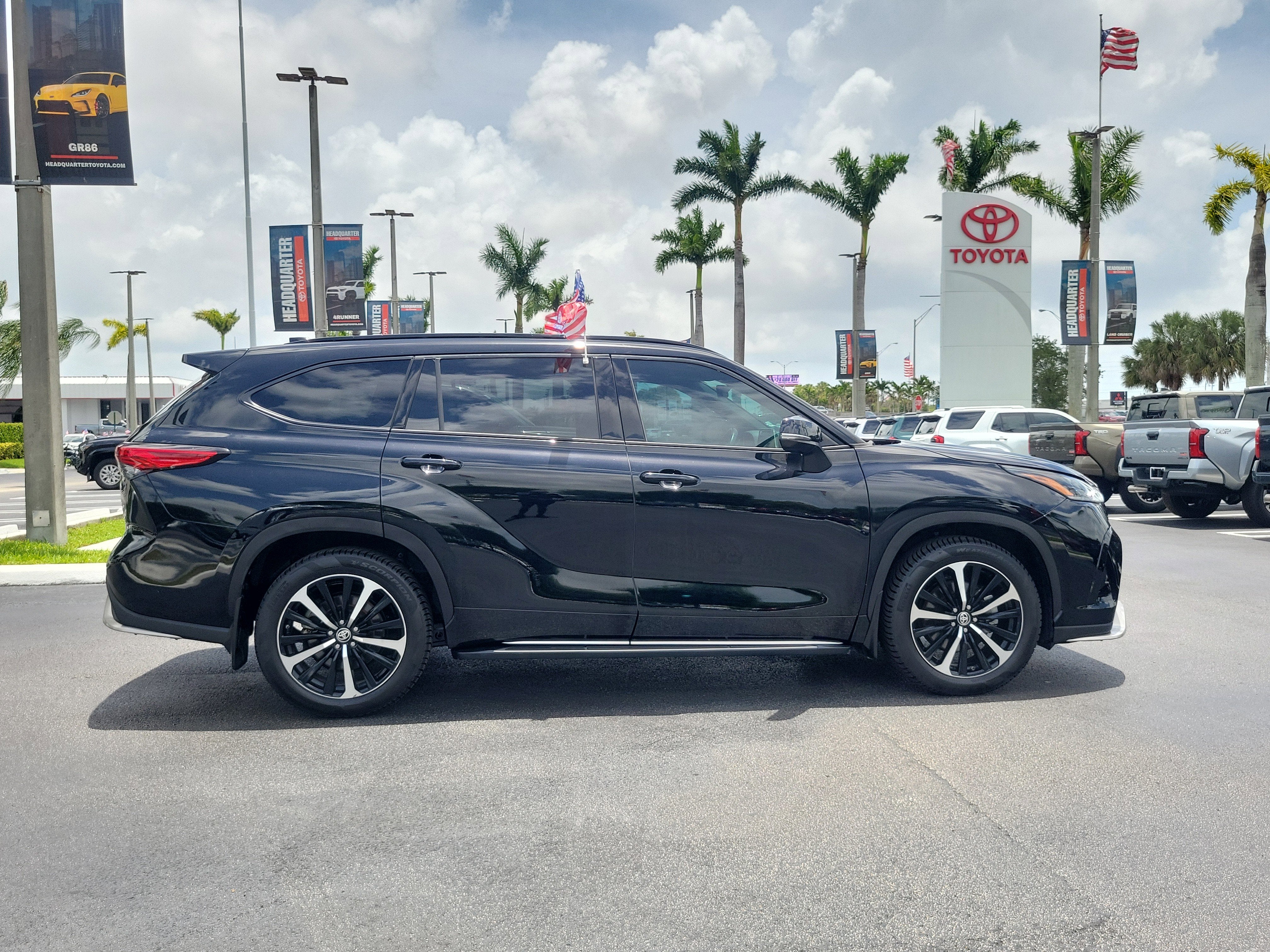 2022 Toyota Highlander XSE