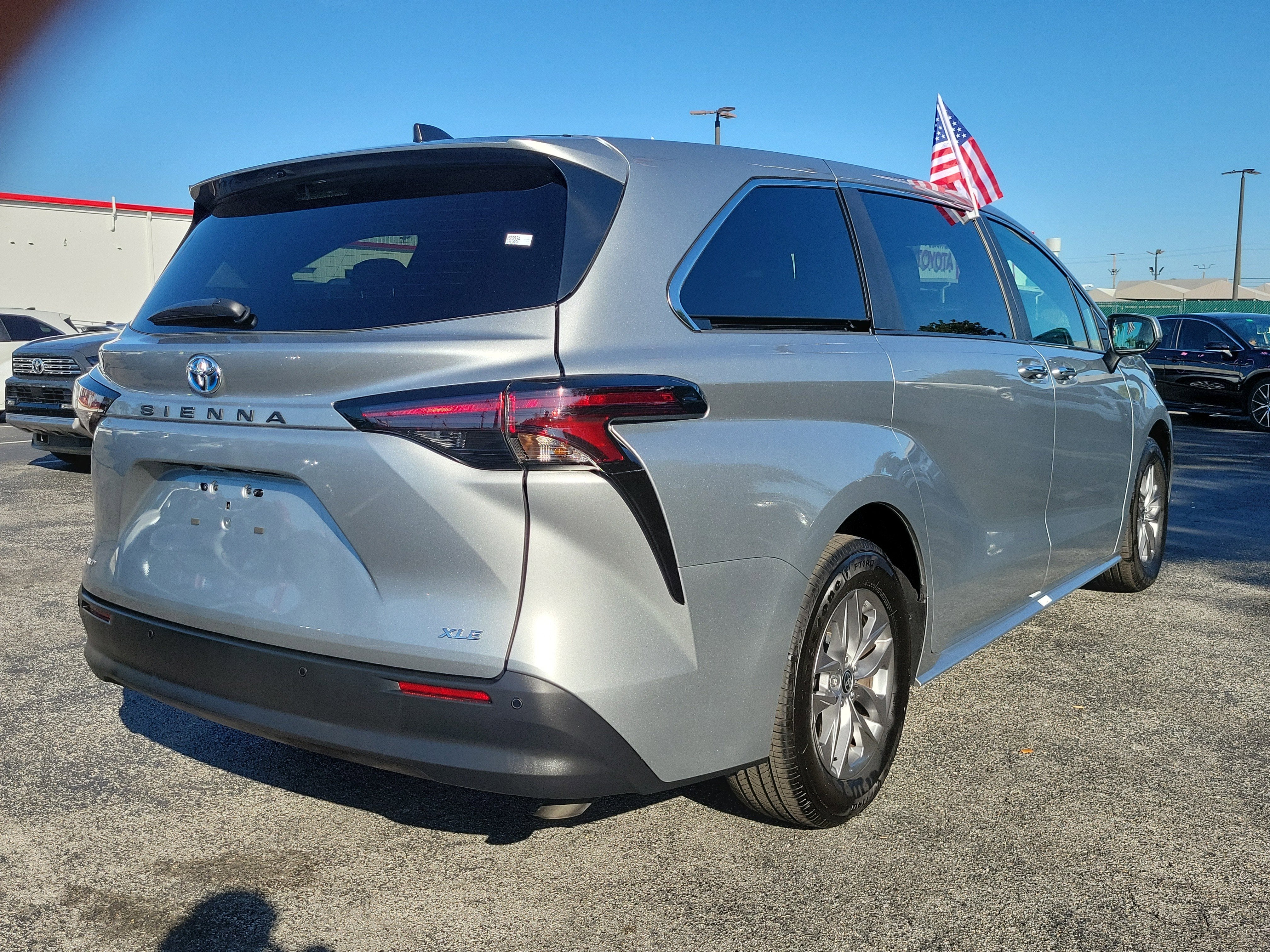 2025 Toyota Sienna XLE