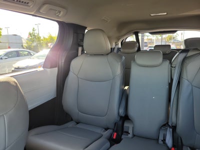 2025 Toyota Sienna XLE