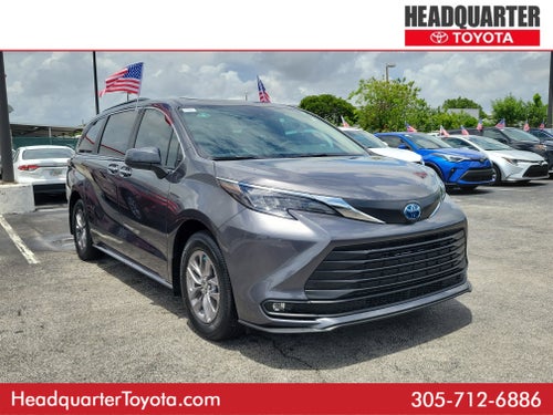 2025 Toyota Sienna XLE