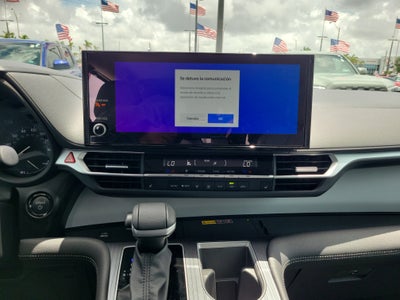 2025 Toyota Sienna XLE