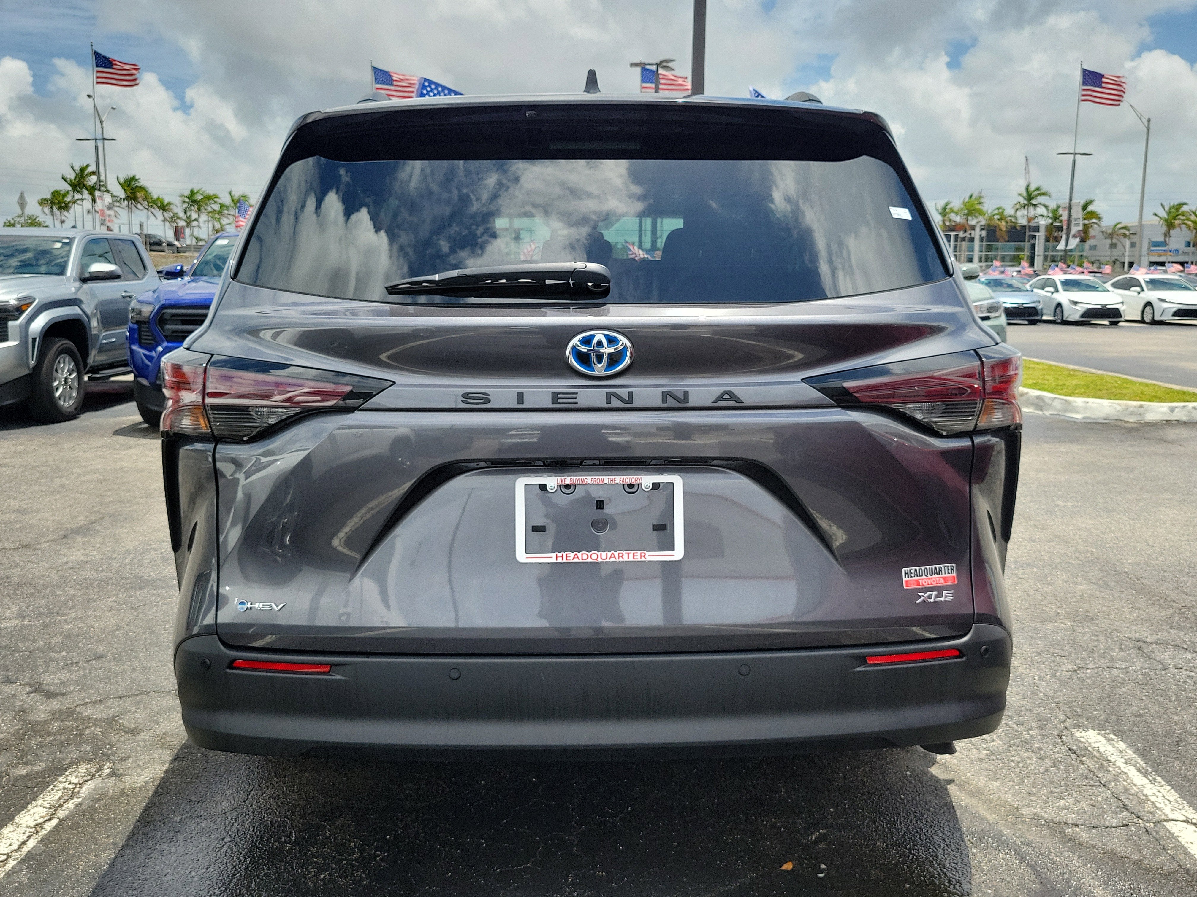 2025 Toyota Sienna XLE