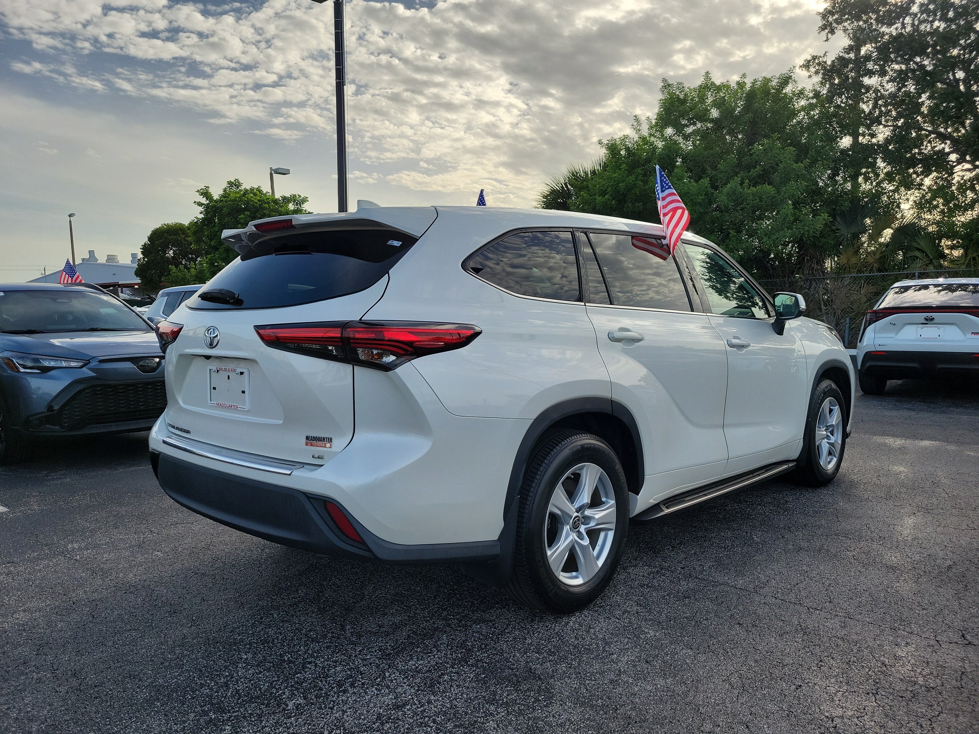 2021 Toyota Highlander LE