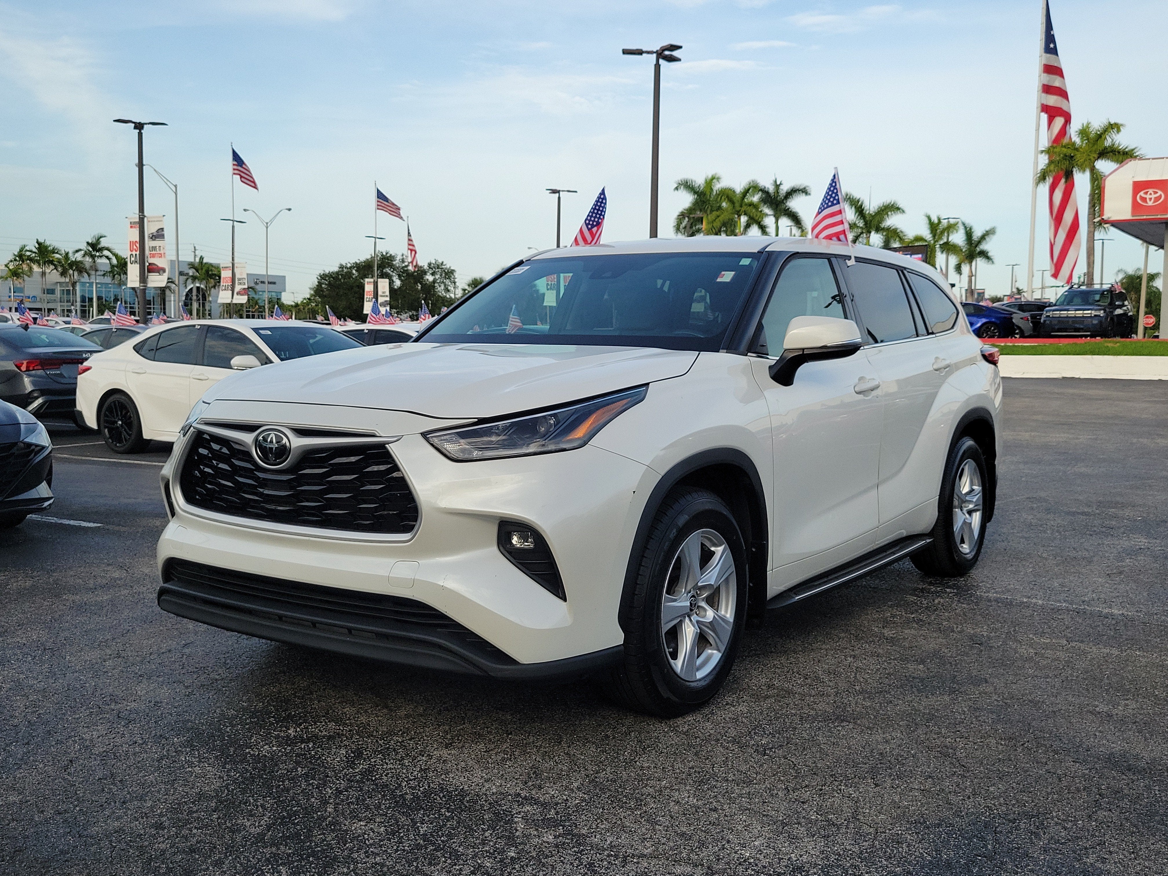 2021 Toyota Highlander LE